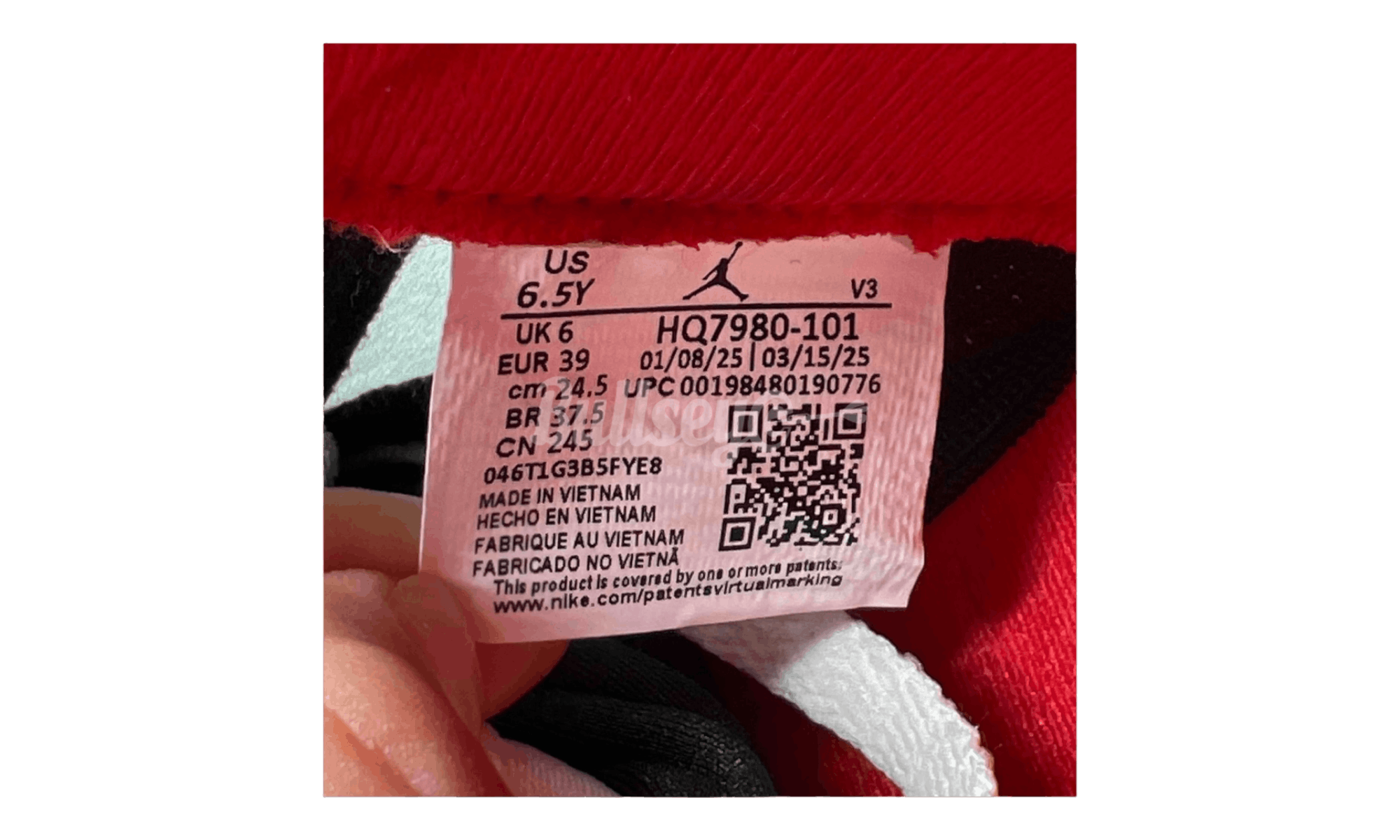 Jordan Brand Jordan 5 Retro Fire Red Black Tongue (2025) (GS) (PreOwned) Size US 6.5 / EU 39-40 - 7 Thumbnail