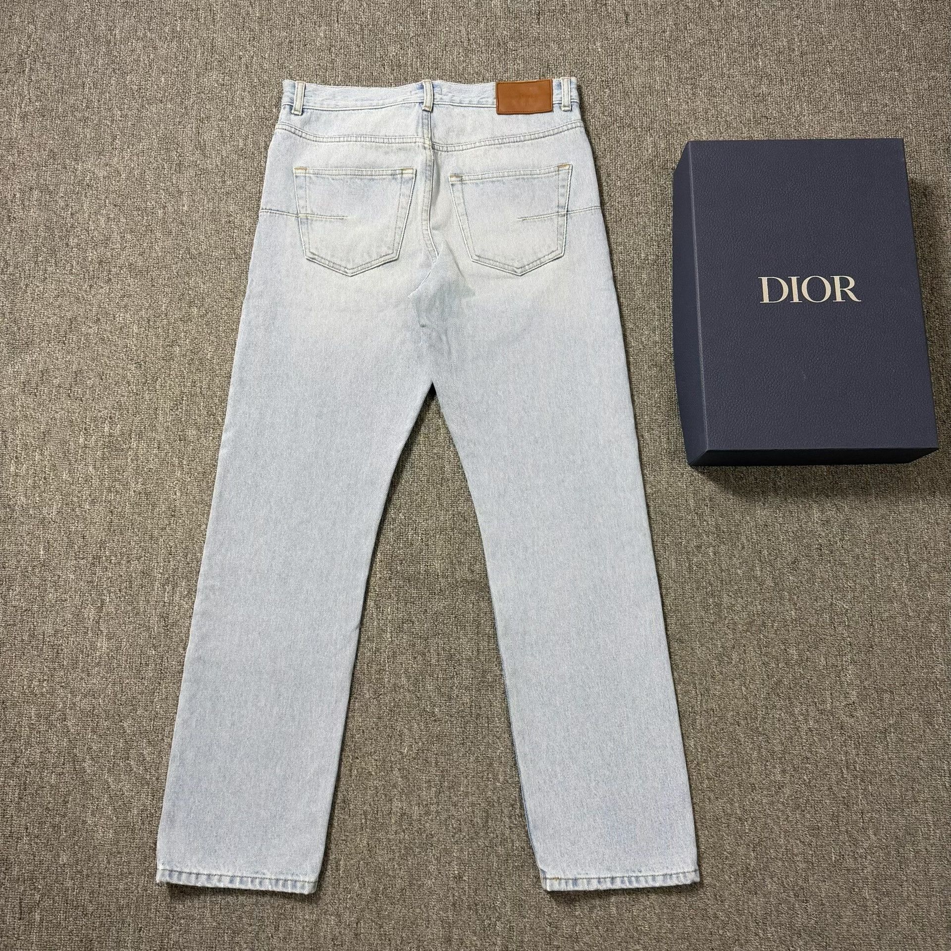 Dior Dior Ice Blue Washed Back Leather Patch Jeans Size US 30 / EU 46 - 3 Thumbnail