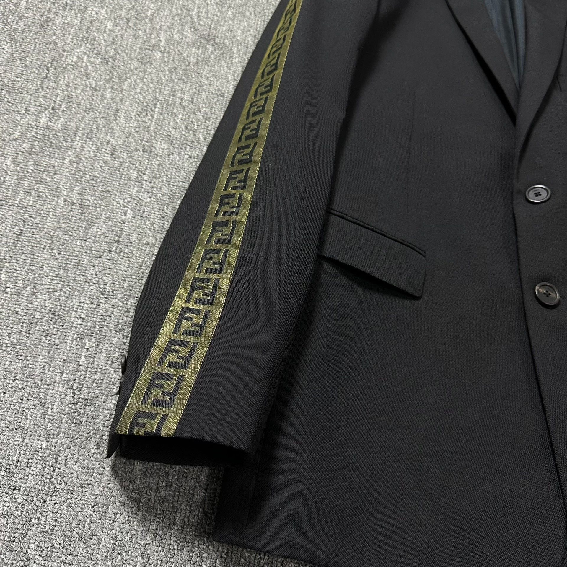 Fendi Fendi FF Logo Arm Stripe Blazer Size US L / EU 52-54 / 3 - 2 Thumbnail