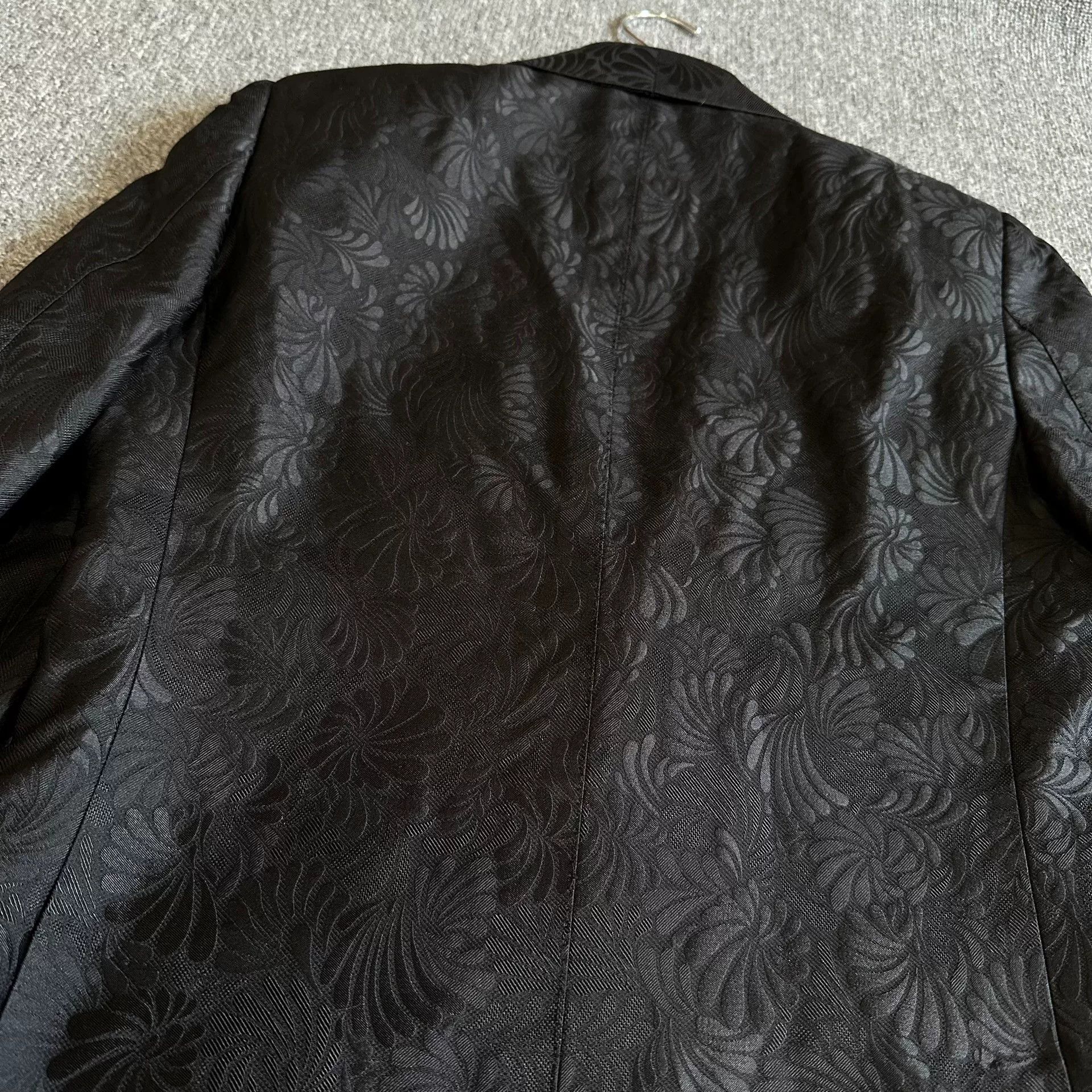 Ermenegildo Zegna Ermenegildo Zegna XXX Silk Embroidered Suit Size US S / EU 44-46 / 1 - 5 Thumbnail