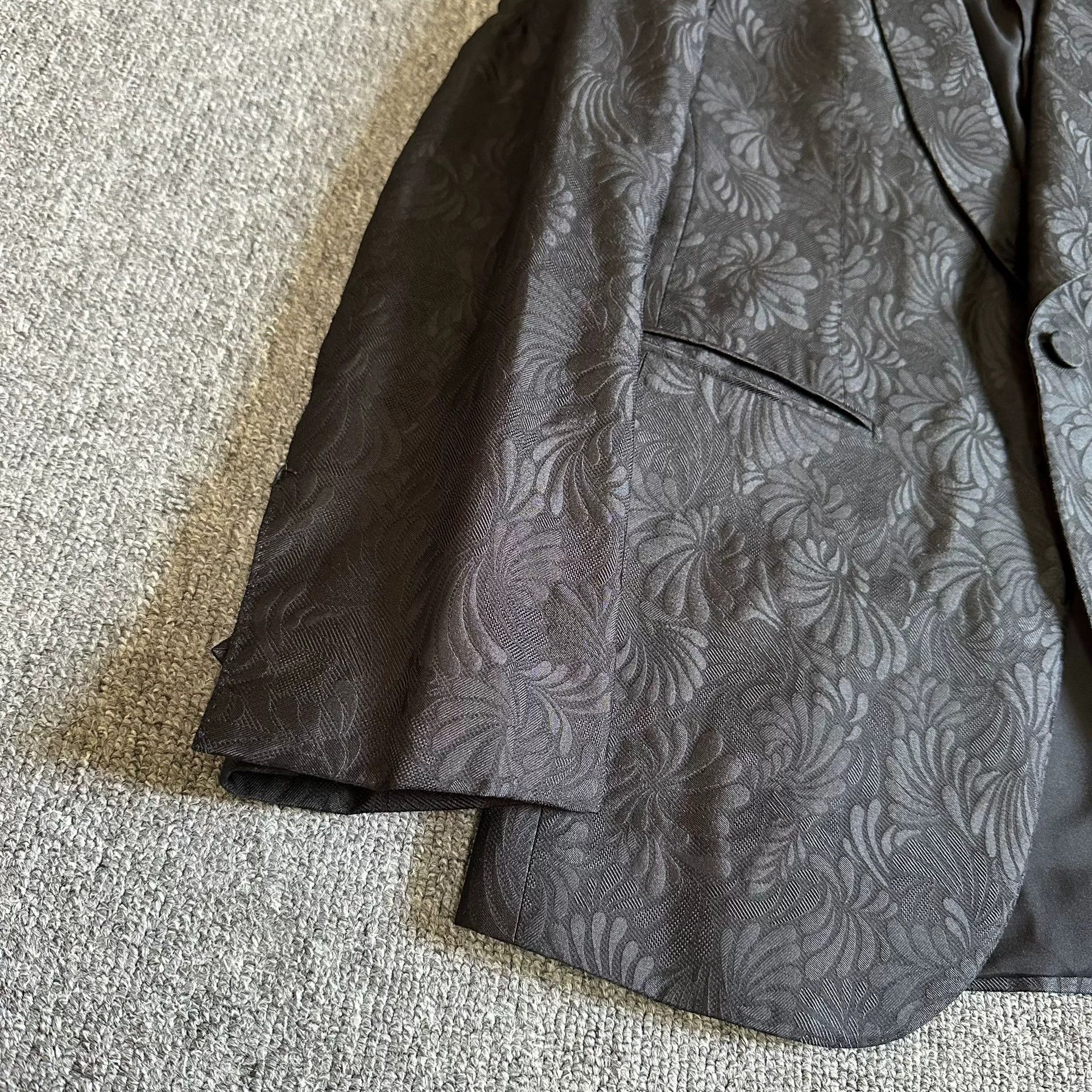 Ermenegildo Zegna Ermenegildo Zegna XXX Silk Embroidered Suit Size US S / EU 44-46 / 1 - 2 Thumbnail