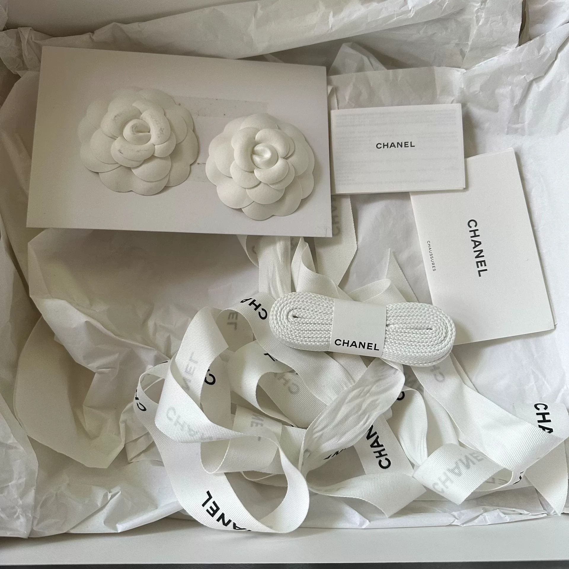 Chanel Chanel White High-Top Air Force 1 Sneakers Size US 8 / EU 41 - 6 Thumbnail