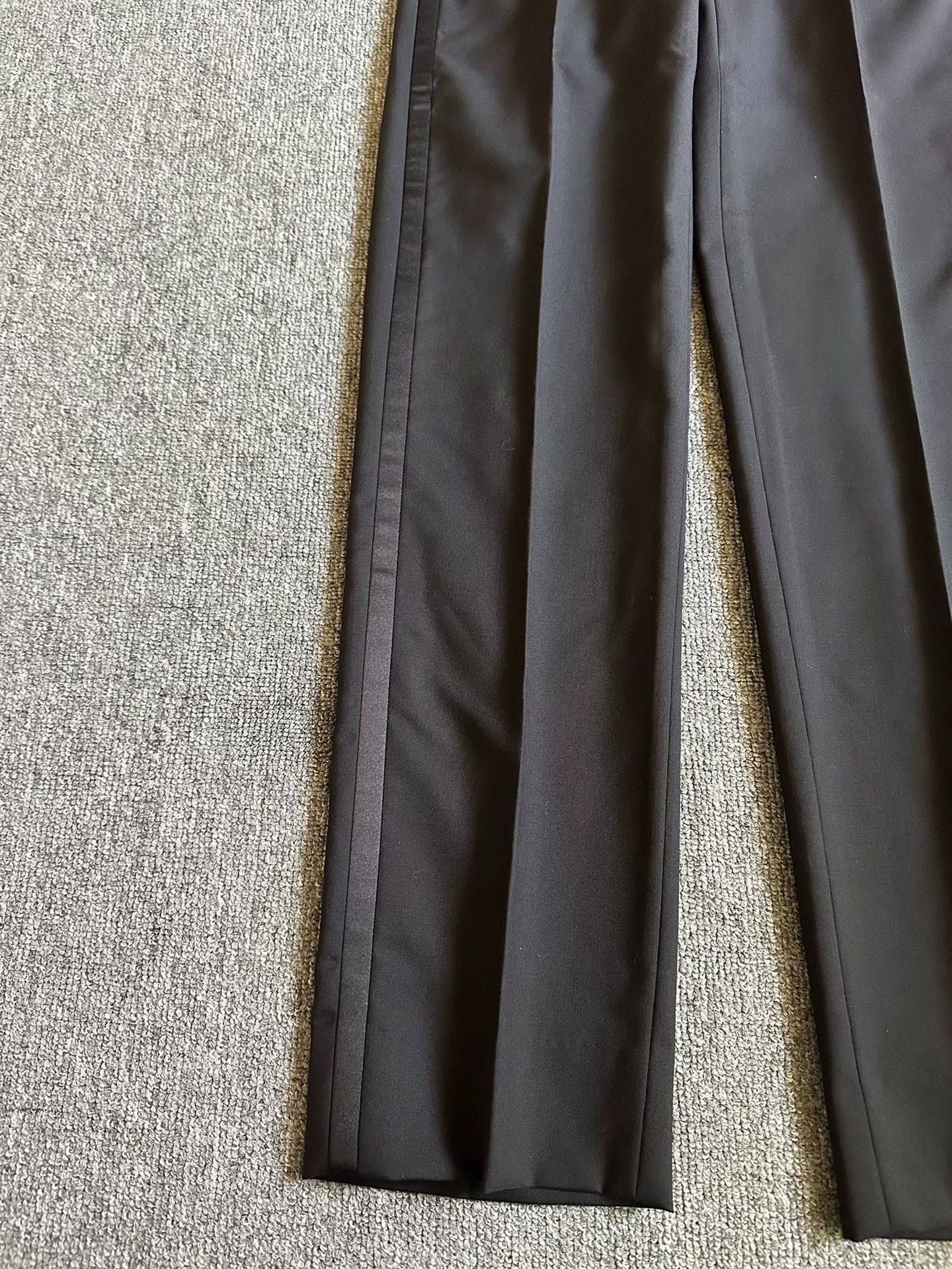 Dior Dior Silk Peak Lapel Smoking Suit Set Size US M / EU 48-50 / 2 - 6 Thumbnail
