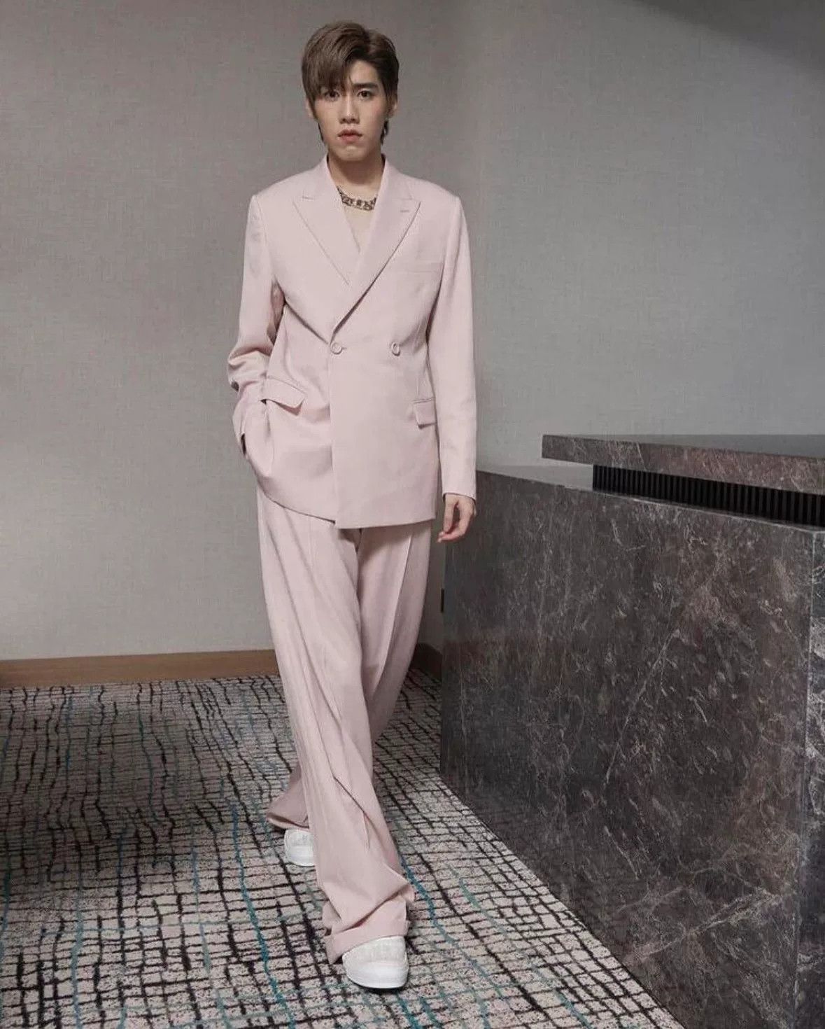 Dior Dior 22SS Pink Wool Suit Set Size US M / EU 48-50 / 2 - 8 Thumbnail