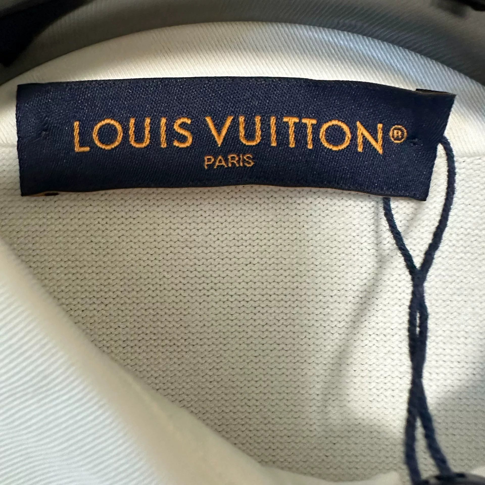 Louis Vuitton Louis Vuitton 24SS White Pharrell Pearl Polo Size US M / EU 48-50 / 2 - 3 Thumbnail