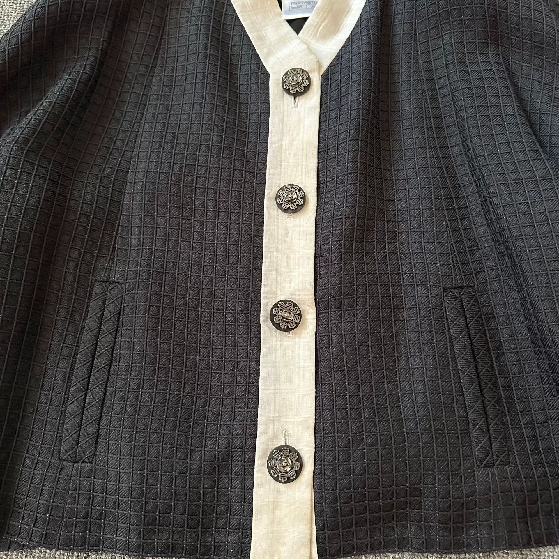 Chanel Chanel Seoul Collection Black White Woven Jacket Size XXS / US 00 / IT 34 - 2 Thumbnail