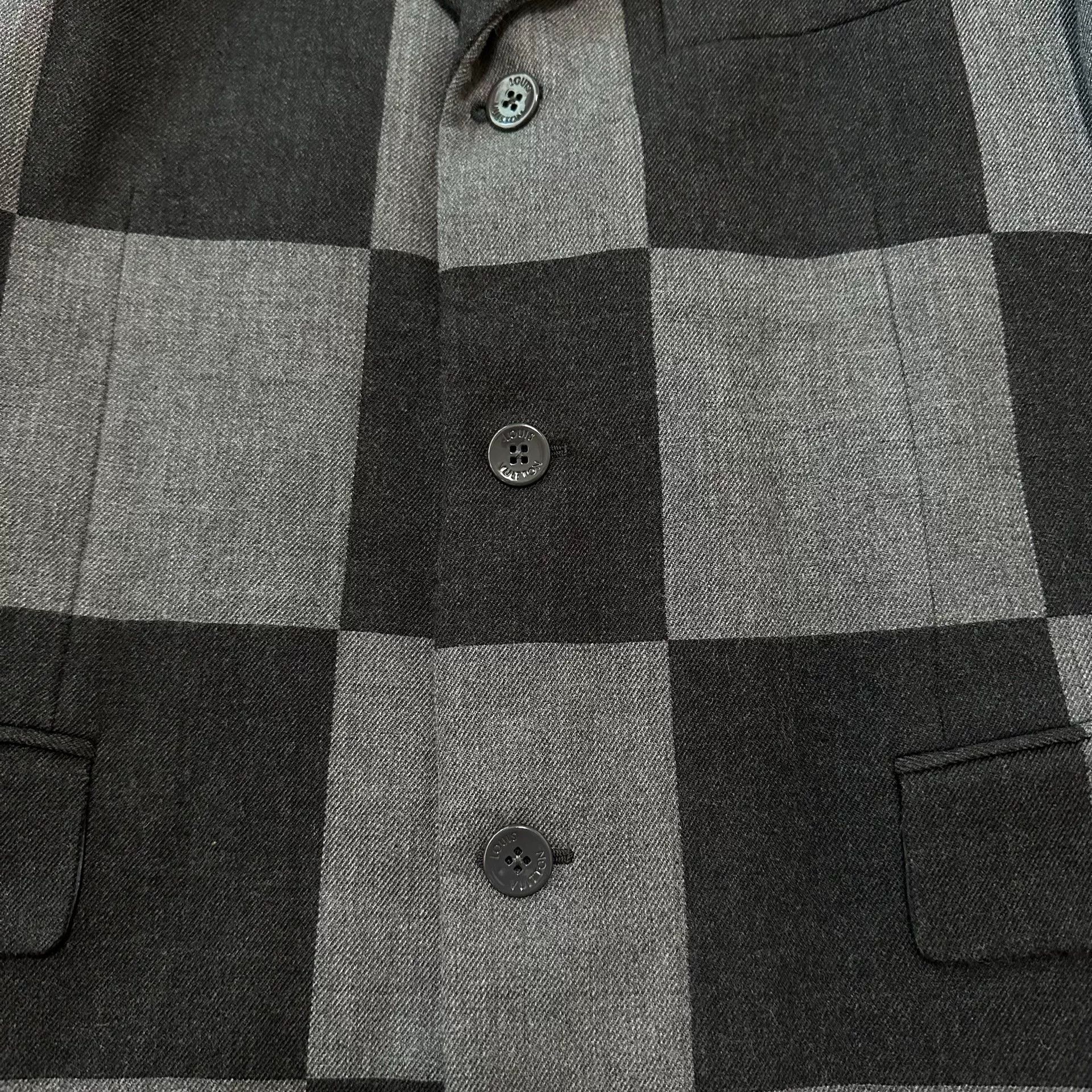 Louis Vuitton Louis Vuitton Nigo Checkerboard Suit Jacket Size US L / EU 52-54 / 3 - 3 Thumbnail