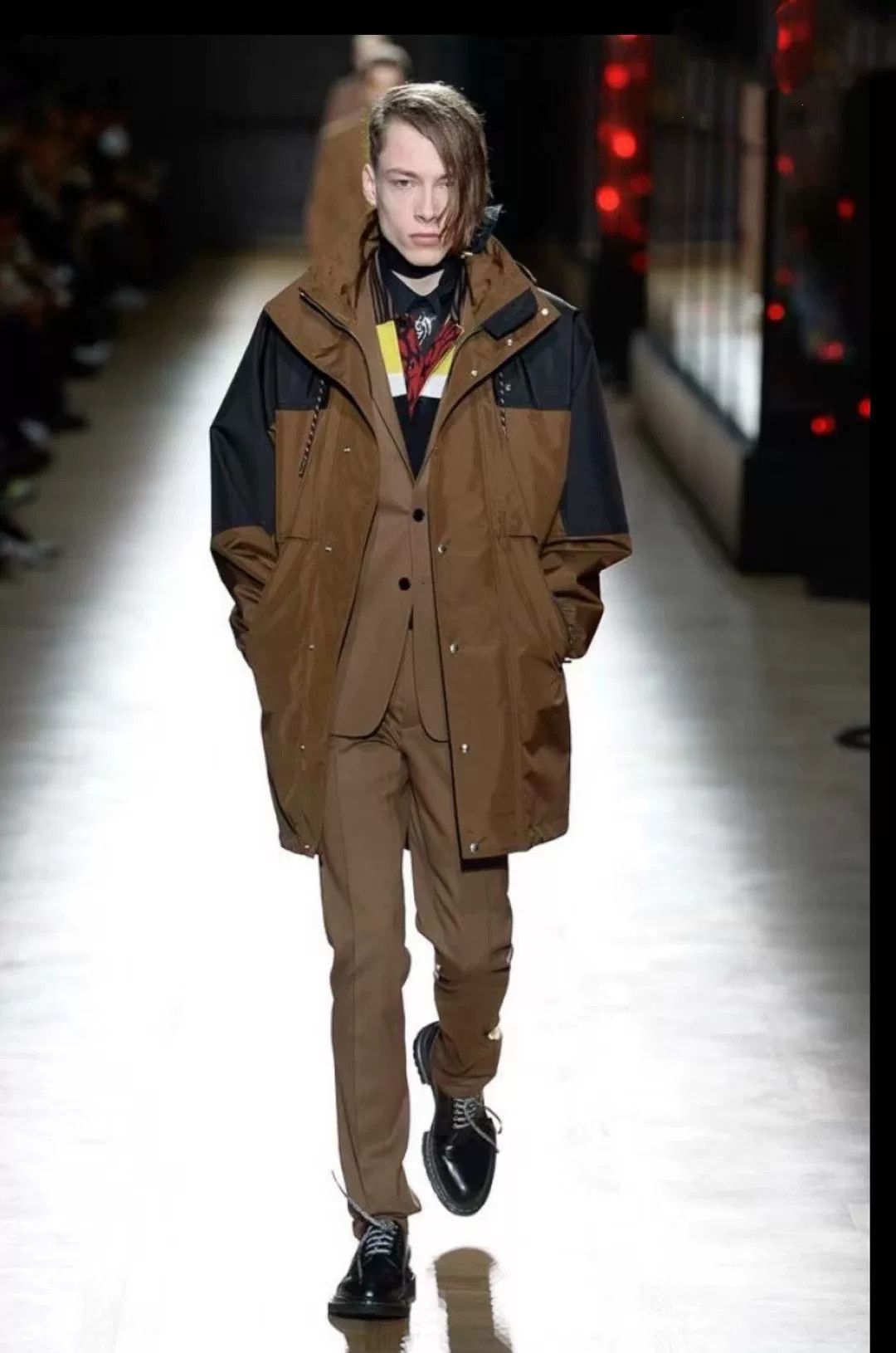 Dior Dior Homme 18FW Bee Khaki Trench Coat Size US S / EU 44-46 / 1 - 8 Thumbnail