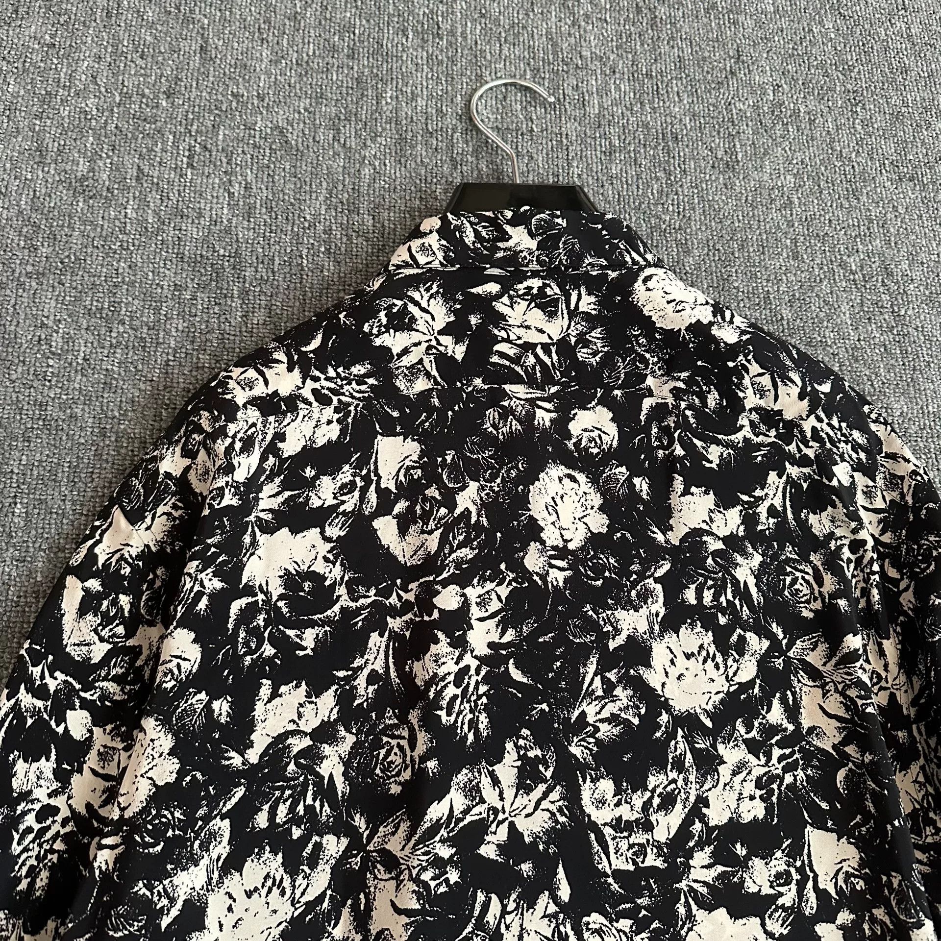 Saint Laurent Paris Saint Laurent French Rose Print Shirt Size US XXS / EU 40 - 4 Thumbnail
