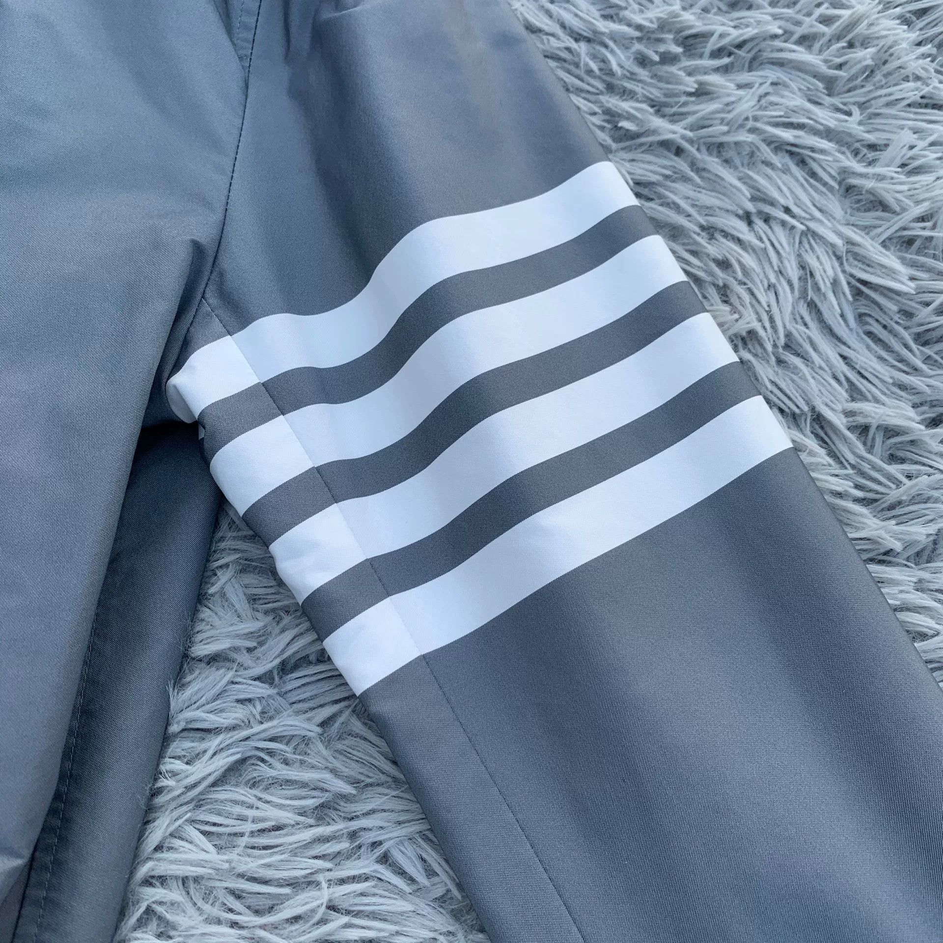Thom Browne Thom Browne Nylon Four-Stripe Flight Jacket Size US XL / EU 56 / 4 - 2 Thumbnail