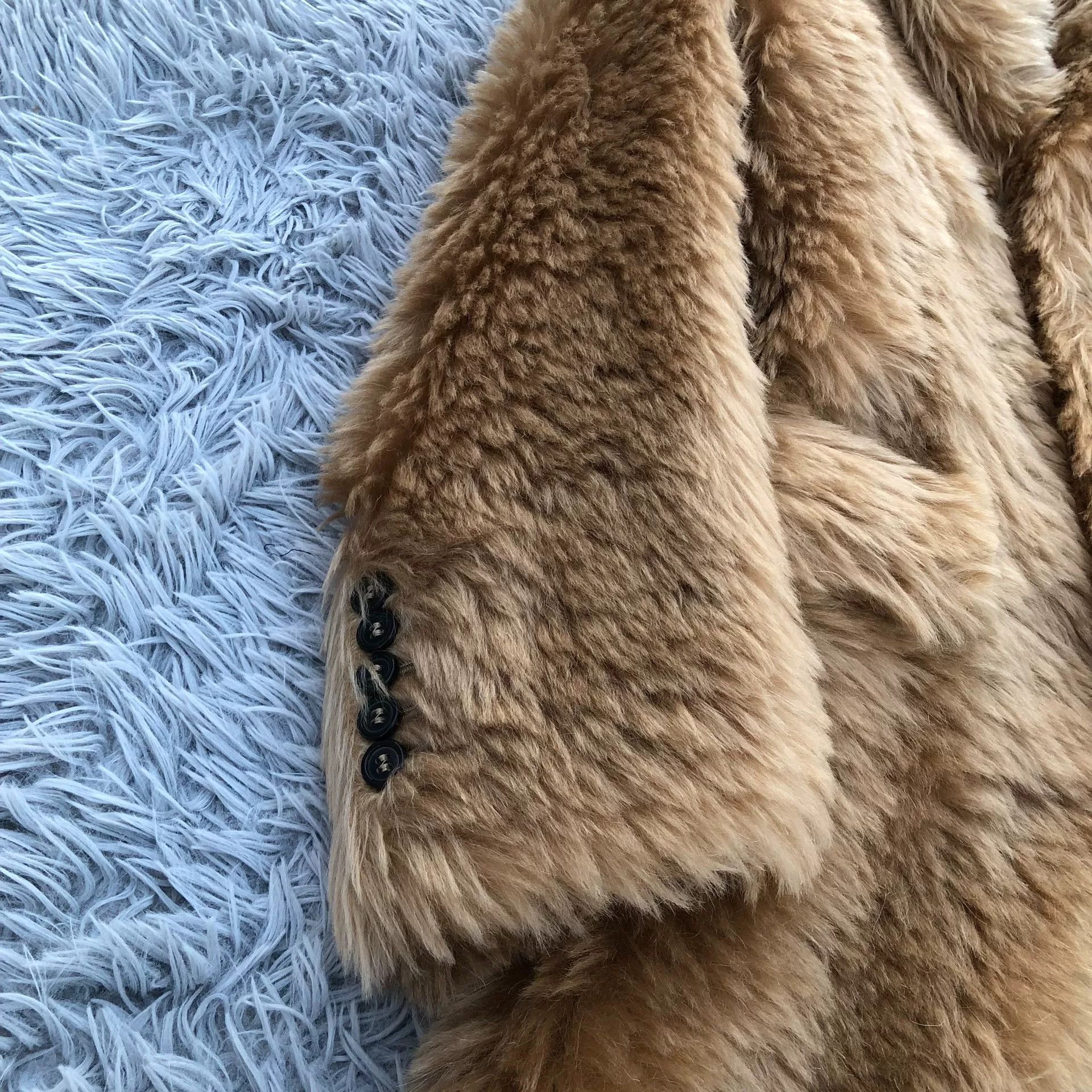 Saint Laurent Paris Saint Laurent 16FW Gold Fur Coat Size S / US 4 / IT 40 - 3 Thumbnail