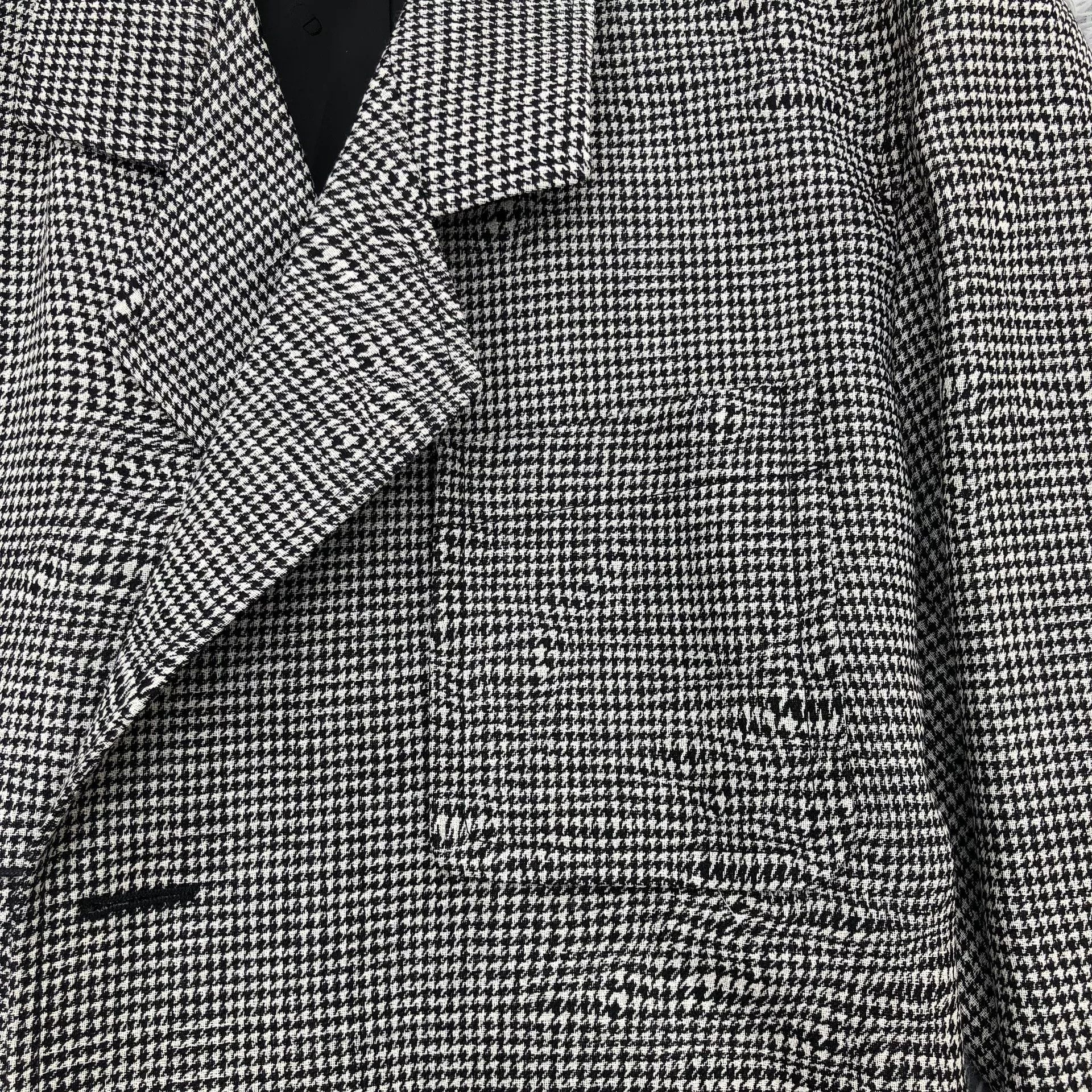 Dior Dior Houndstooth Lock Buckle Coat Size US M / EU 48-50 / 2 - 5 Thumbnail
