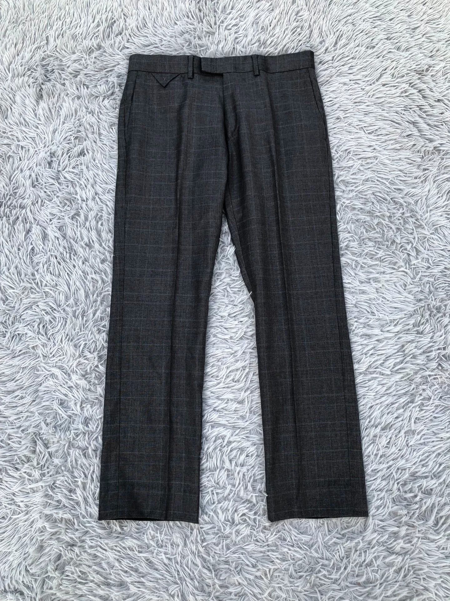 Louis Vuitton Louis Vuitton Double-Breasted Check Suit Set Size US S / EU 44-46 / 1 - 6 Thumbnail