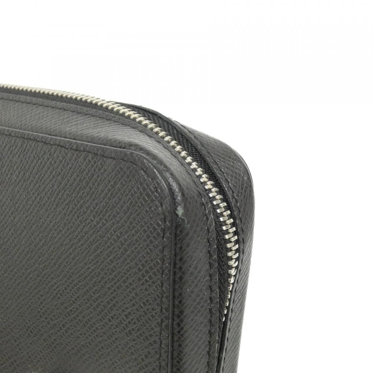 Louis Vuitton Louis Vuitton Louis Vuitton Taiga Long Wallet Leather Long Wallet M44275 DUTY FREE for USA Size ONE SIZE - 4 Thumbnail