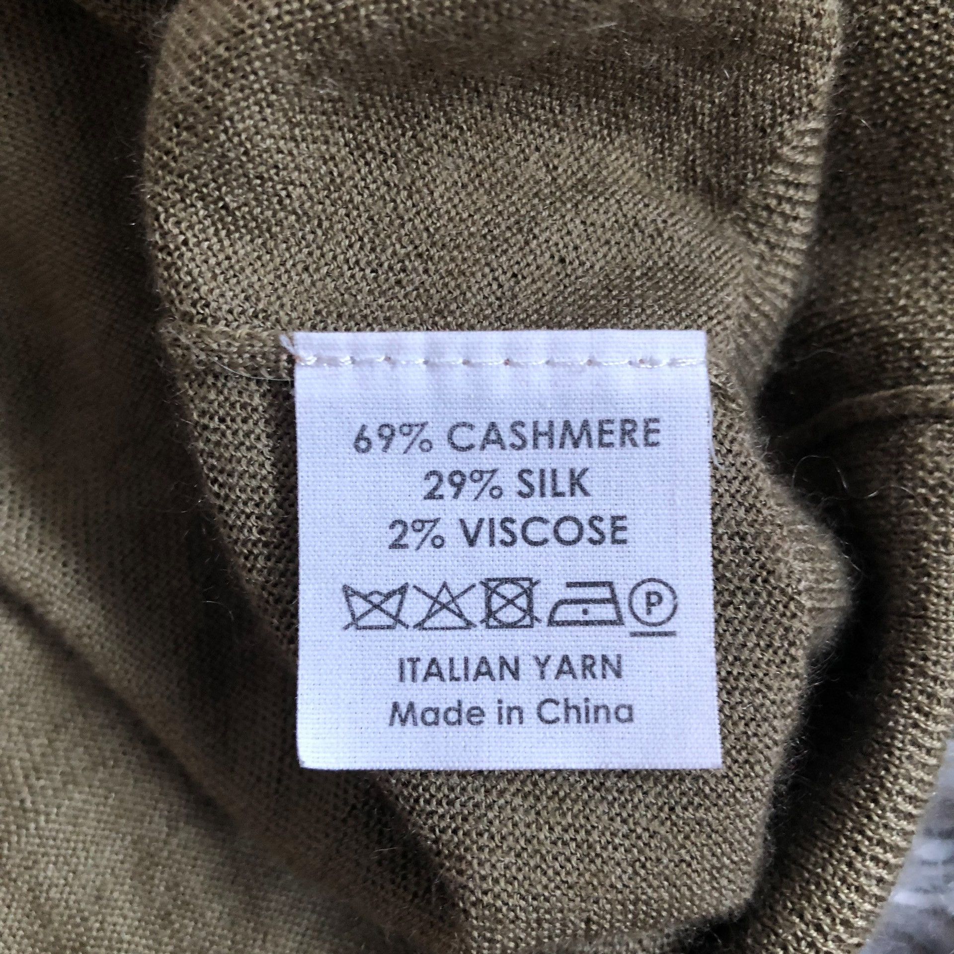 Dries Van Noten Dries Van Noten V-neck Knit Cardigan Size M / US 6-8 / IT 42-44 - 4 Thumbnail