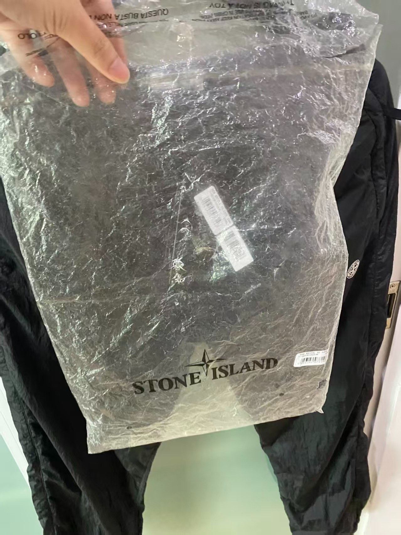 Stone Island Stone Island Metal Nylon Sports Pants Size US 26 / EU 42 - 3 Thumbnail