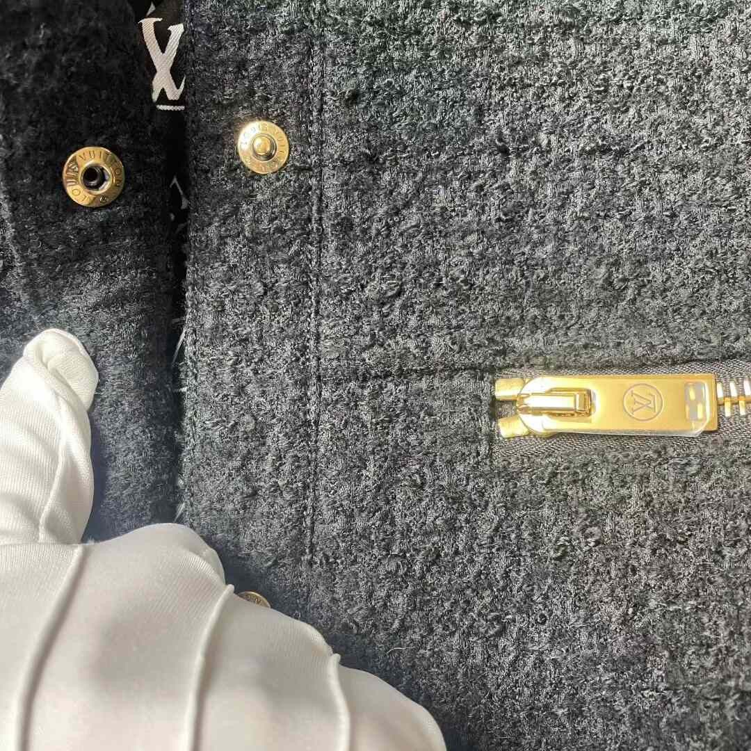 Louis Vuitton Louis Vuitton Logo Snap Button Jacket Size M / US 6-8 / IT 42-44 - 6 Thumbnail