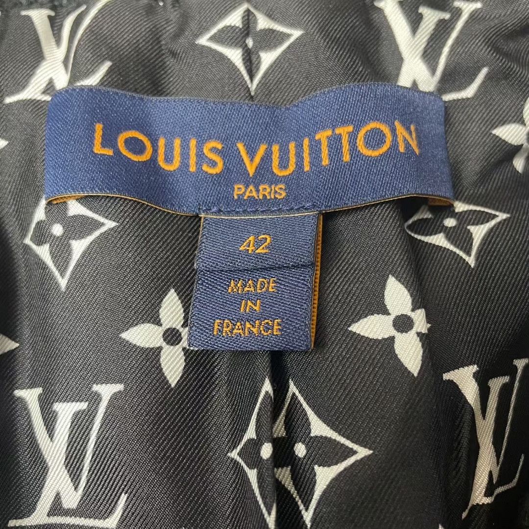 Louis Vuitton Louis Vuitton Logo Snap Button Jacket Size M / US 6-8 / IT 42-44 - 3 Thumbnail