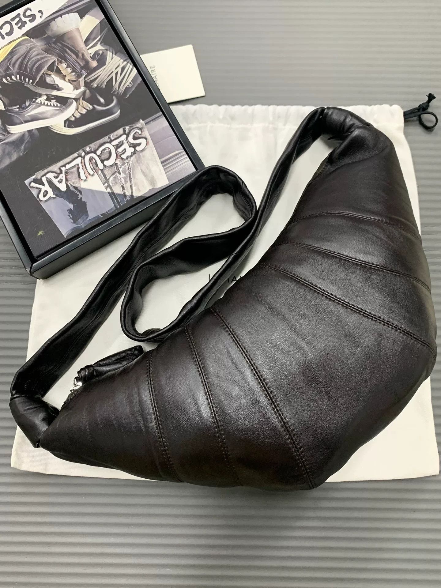 Lemaire Lemaire Medium Sheepskin Croissant Bag Size ONE SIZE - 3 Thumbnail