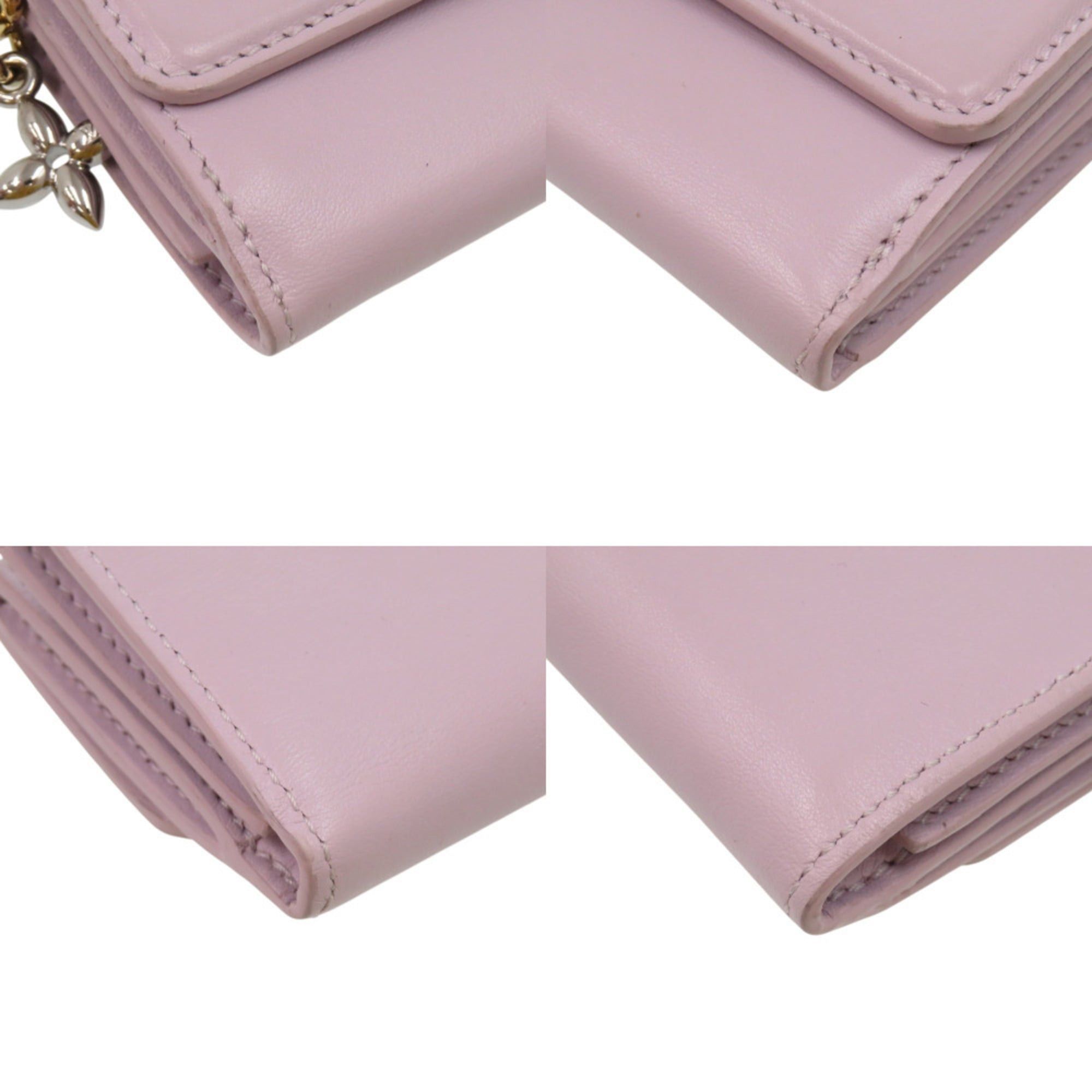 Louis Vuitton Excellent condition Louis Vuitton Mini Trifold Wallet LV Bloom M15083 in purple calfskin. 1599LOUIS VUITTON Size ONE SIZE - 5 Thumbnail