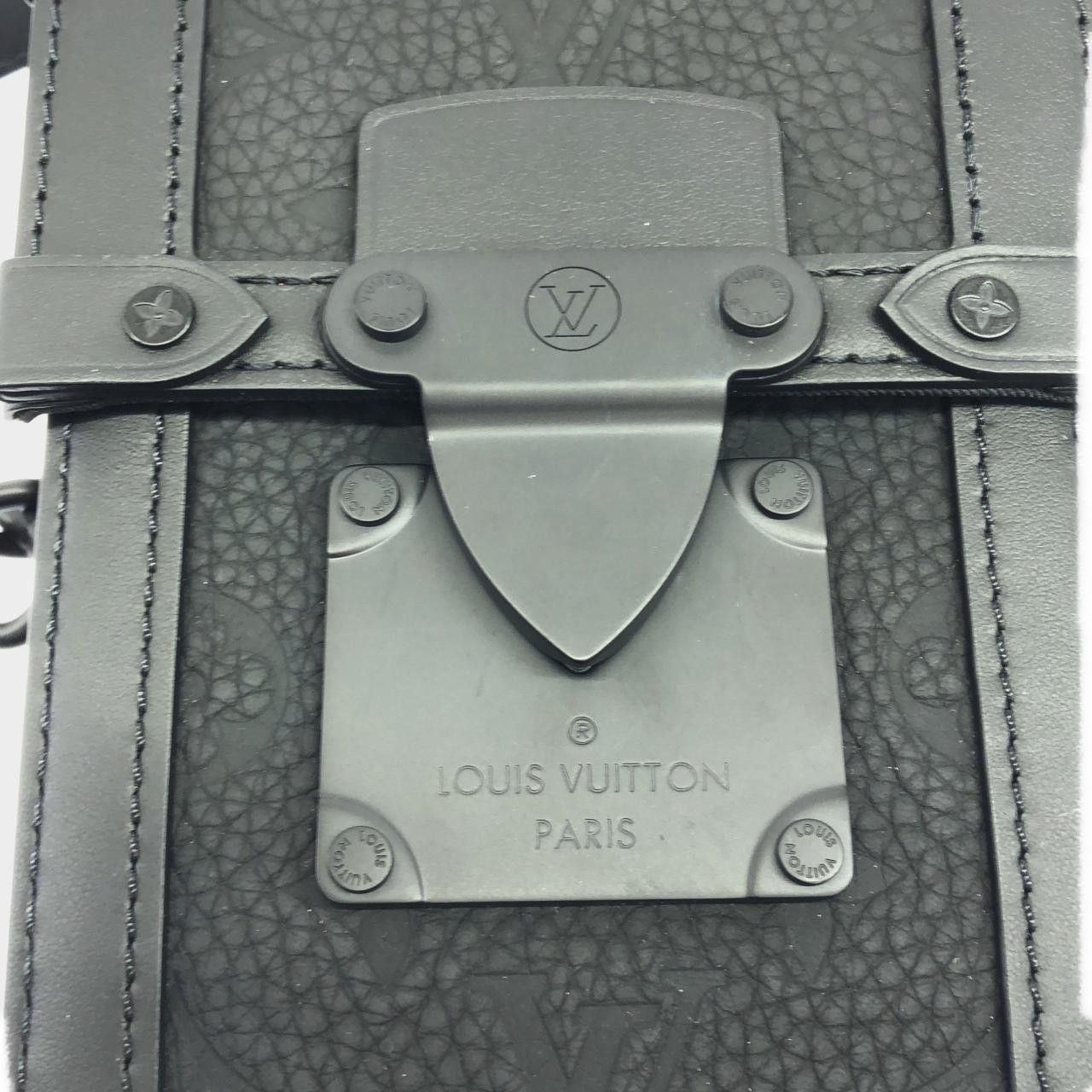 Louis Vuitton Louis Vuitton Louis Vuitton Vertical Trunk Wearable Wallet Monogram Calf Shoulder Bag Leather Shoulder Bag M82070 DUTY FREE for USA Size ONE SIZE - 4 Thumbnail