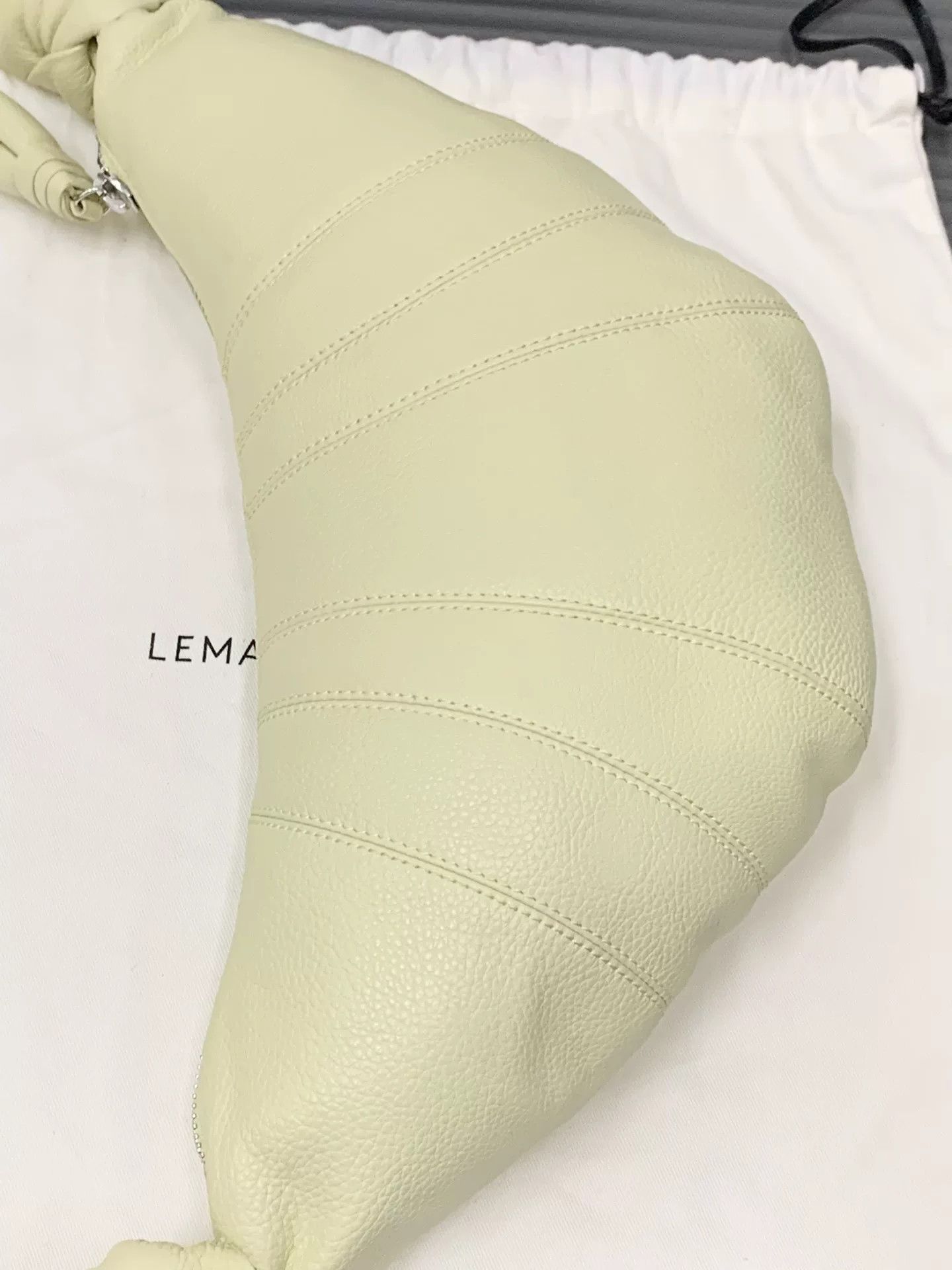 Lemaire Lemaire Small Croissant Bag Size ONE SIZE - 6 Thumbnail