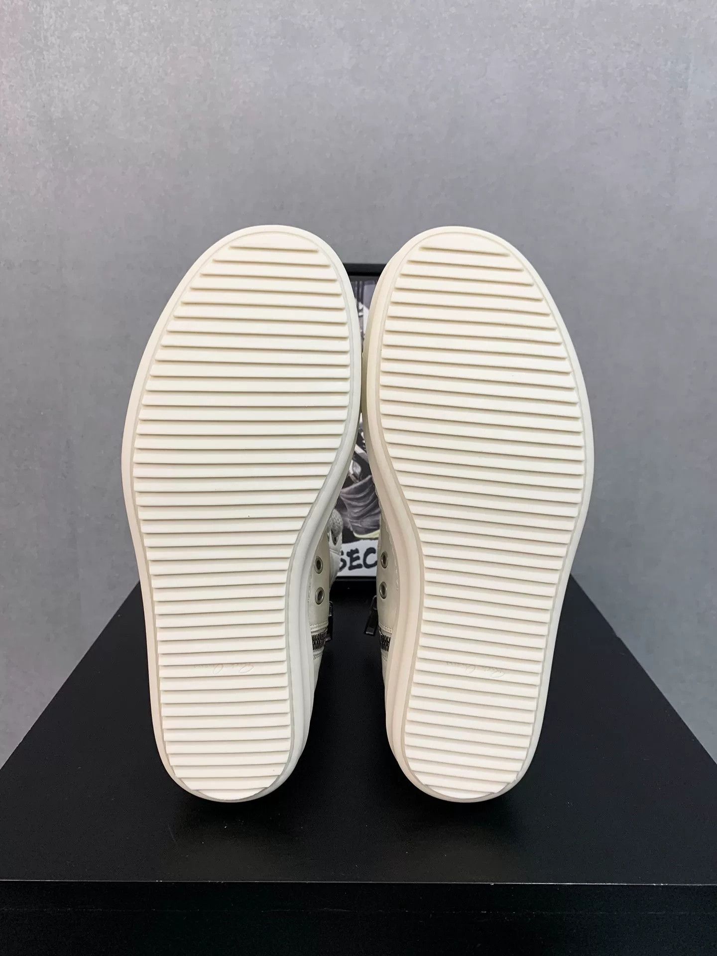 Rick Owens Rick Owens 24SS High-Top Leather Sneakers Size US 4 / IT 34 - 8 Thumbnail