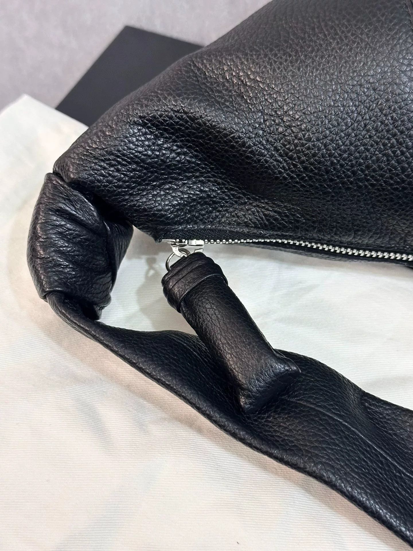Lemaire Lemaire Black Croissant Bag Size ONE SIZE - 8 Thumbnail