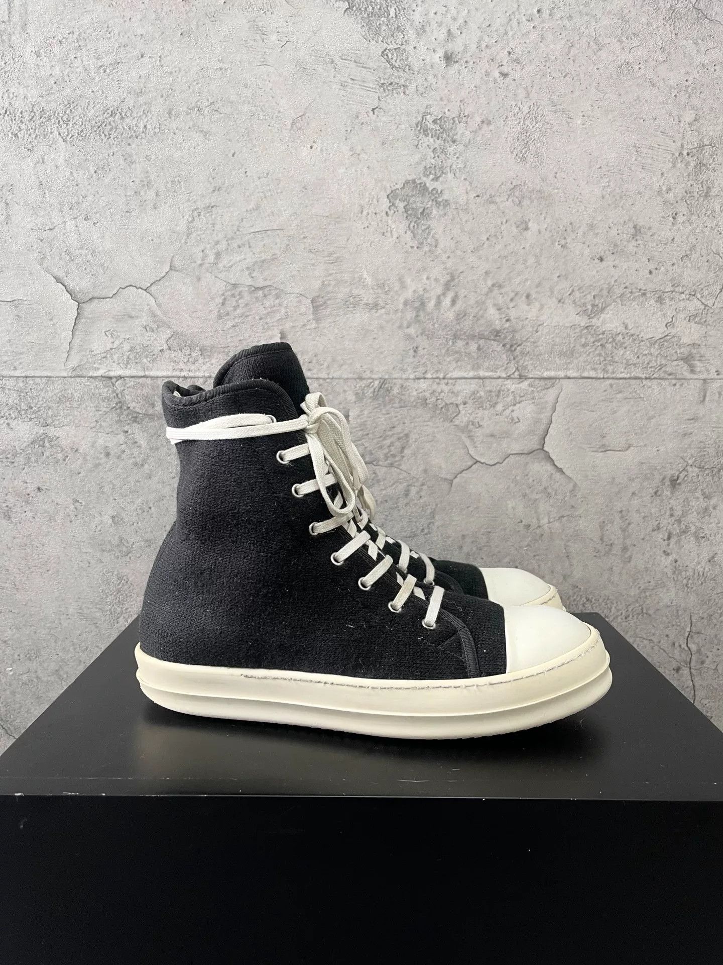 Rick Owens Drkshdw Rick Owens DRKSHDW High-Top Wool Sneakers Size US 8.5 / EU 41-42 - 2 Thumbnail