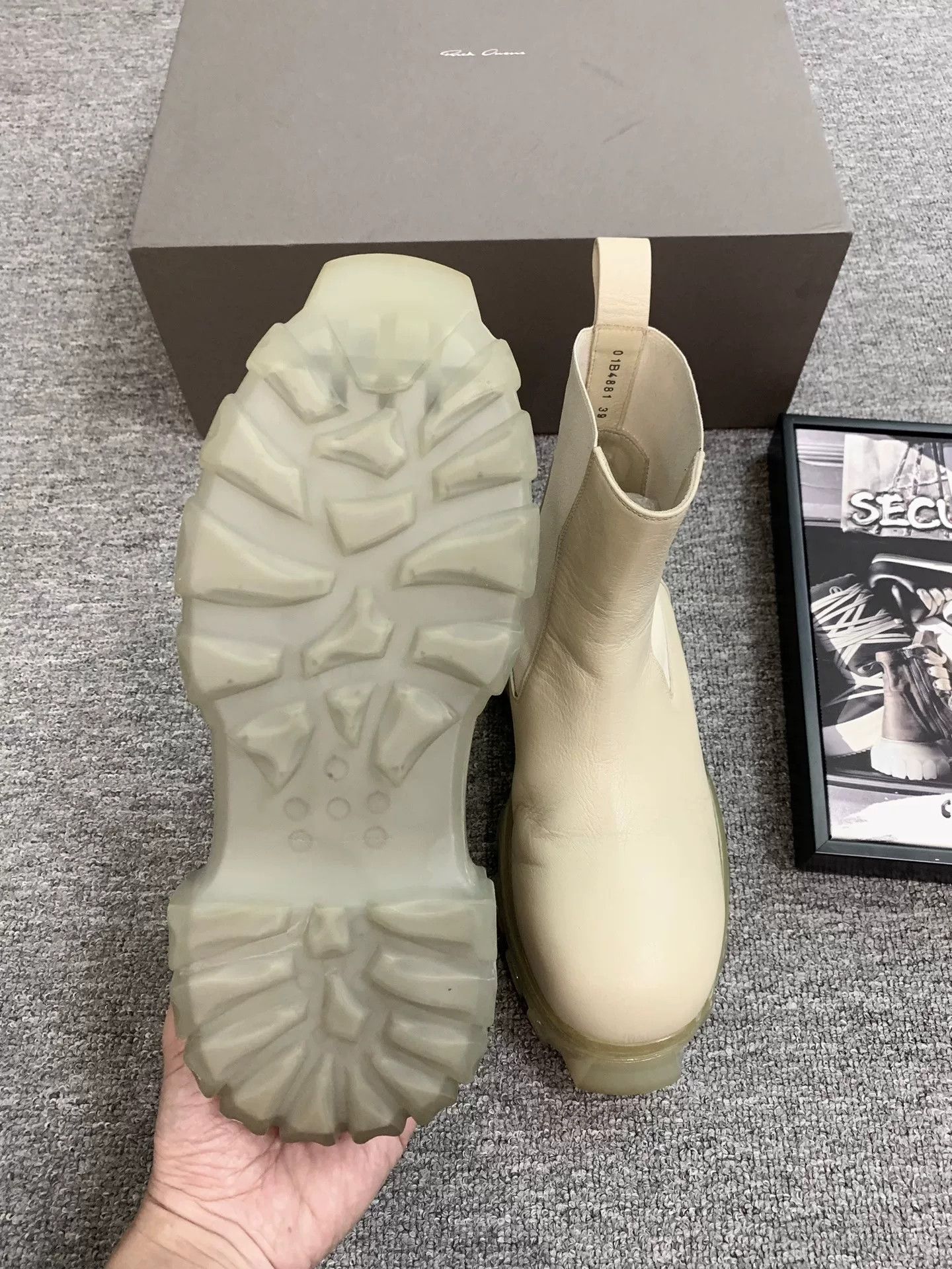 Rick Owens Rick Owens Tractor Chelsea Boots Size US 6 / EU 39 - 8 Thumbnail