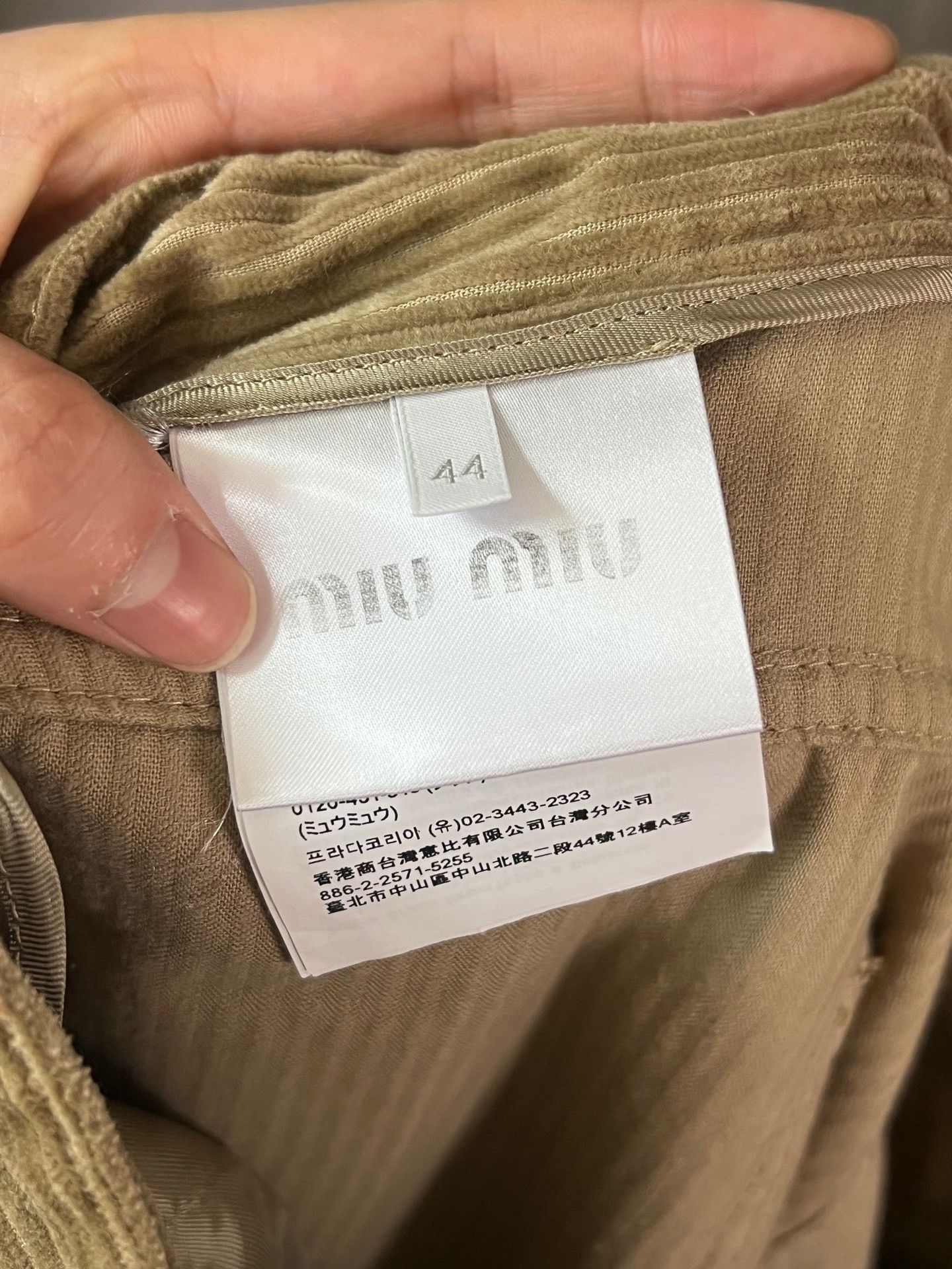 Miu Miu Miu Miu Corduroy Embossed Logo Straight Pants Size 42" / US 20 - 4 Thumbnail
