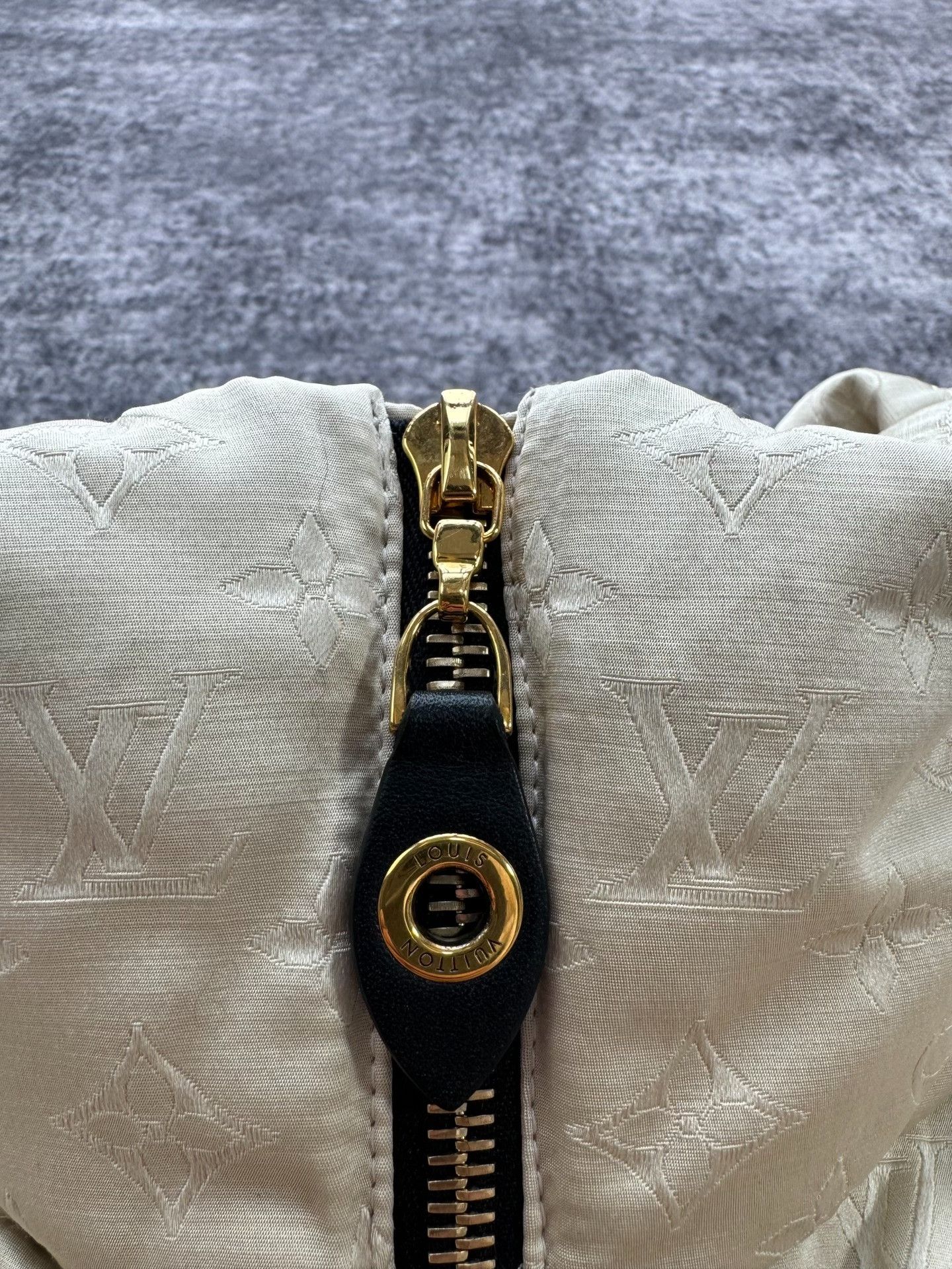 Louis Vuitton Louis Vuitton Beige All-Over Print Down Jacket Size S / US 4 / IT 40 - 5 Thumbnail
