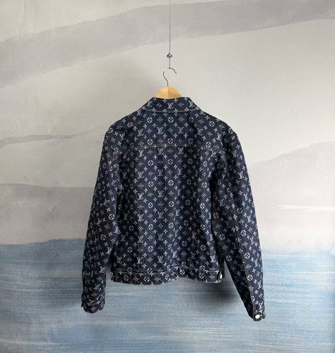 Louis Vuitton LV x Timberland Dark Blue Pearl Button Denim Jacket Size US M / EU 48-50 / 2 - 4 Thumbnail