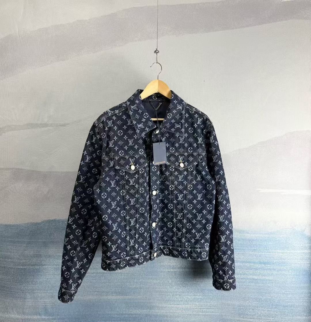 Louis Vuitton LV x Timberland Dark Blue Pearl Button Denim Jacket Size US M / EU 48-50 / 2 - 2 Thumbnail