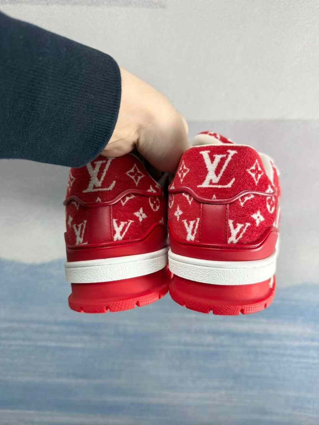 Louis Vuitton Louis Vuitton LV Trainer Red White Velvet Size US 9.5 / EU 42-43 - 4 Thumbnail