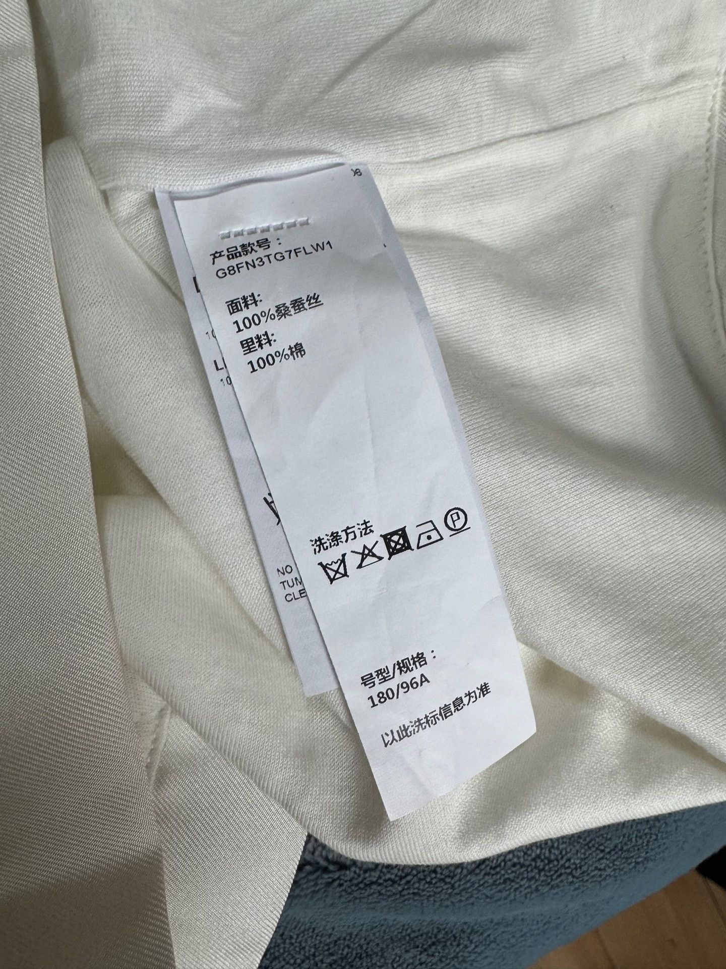 Dolce & Gabbana Dolce & Gabbana White Portrait Long Sleeve Size US M / EU 48-50 / 2 - 4 Thumbnail