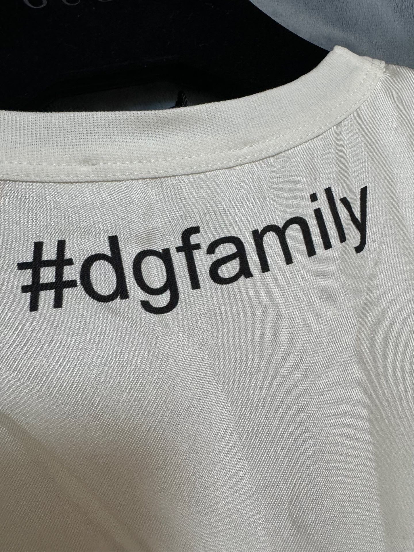 Dolce & Gabbana Dolce & Gabbana White Portrait Long Sleeve Size US M / EU 48-50 / 2 - 7 Thumbnail