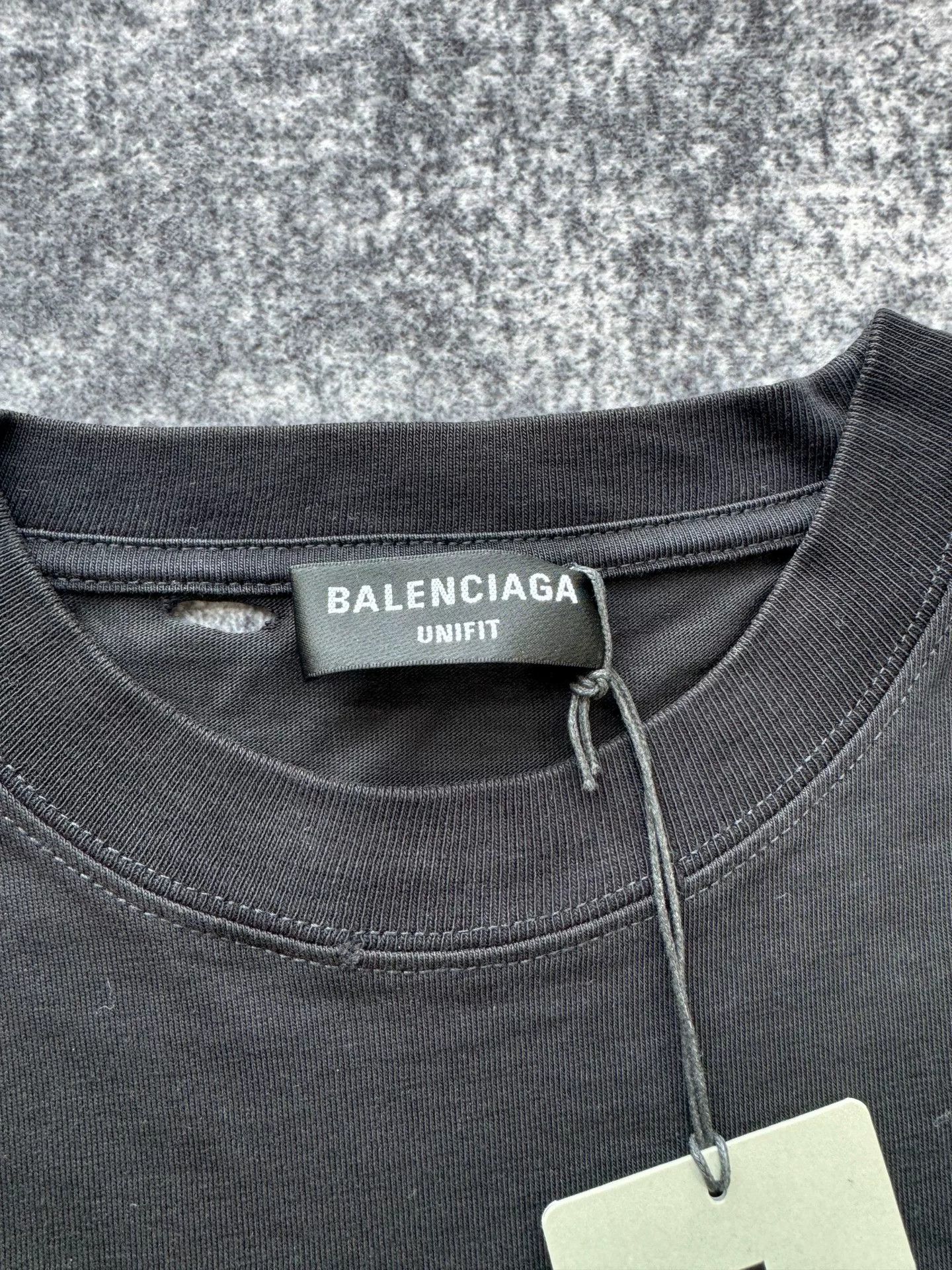 Balenciaga Balenciaga Black Distressed Short-Sleeve Tee Size US XS / EU 42 / 0 - 4 Thumbnail
