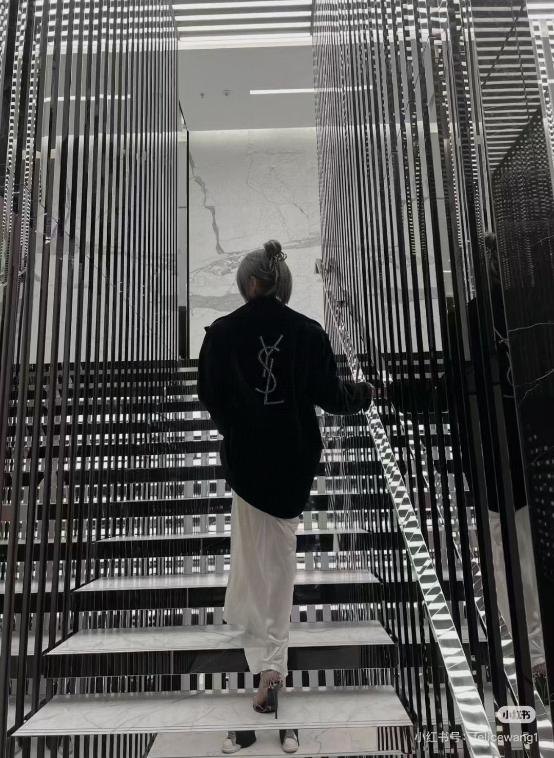 Saint Laurent Paris Saint Laurent Rhinestone Logo Velvet Coat Size M / US 6-8 / IT 42-44 - 8 Thumbnail