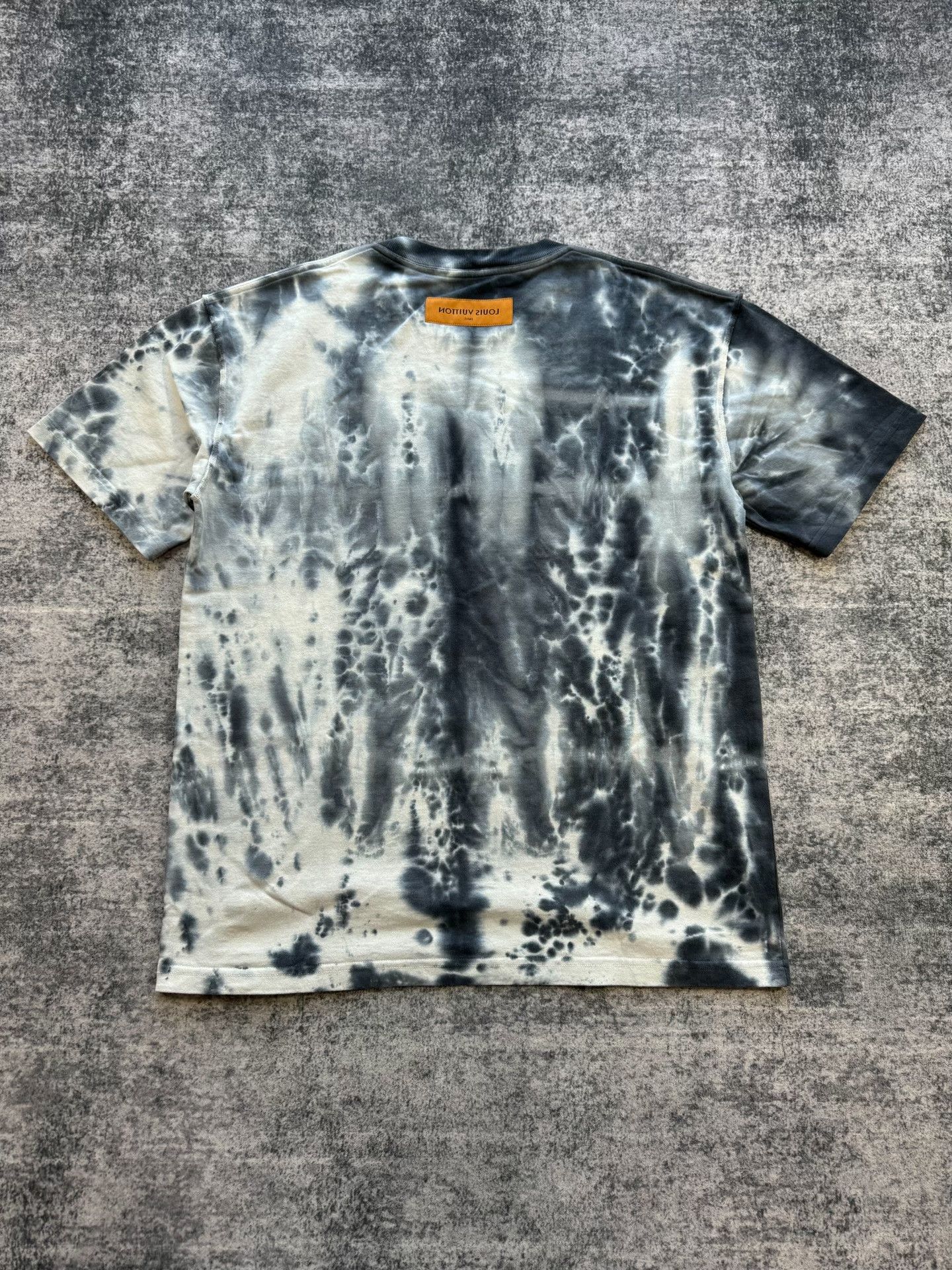 Louis Vuitton Louis Vuitton Tie-Dye Letter Print Short-Sleeve Size US L / EU 52-54 / 3 - 2 Thumbnail
