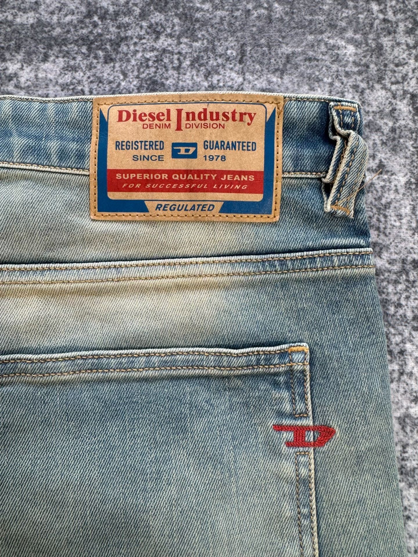 Diesel Diesel Washed Denim Jeans Size US 27 - 4 Thumbnail