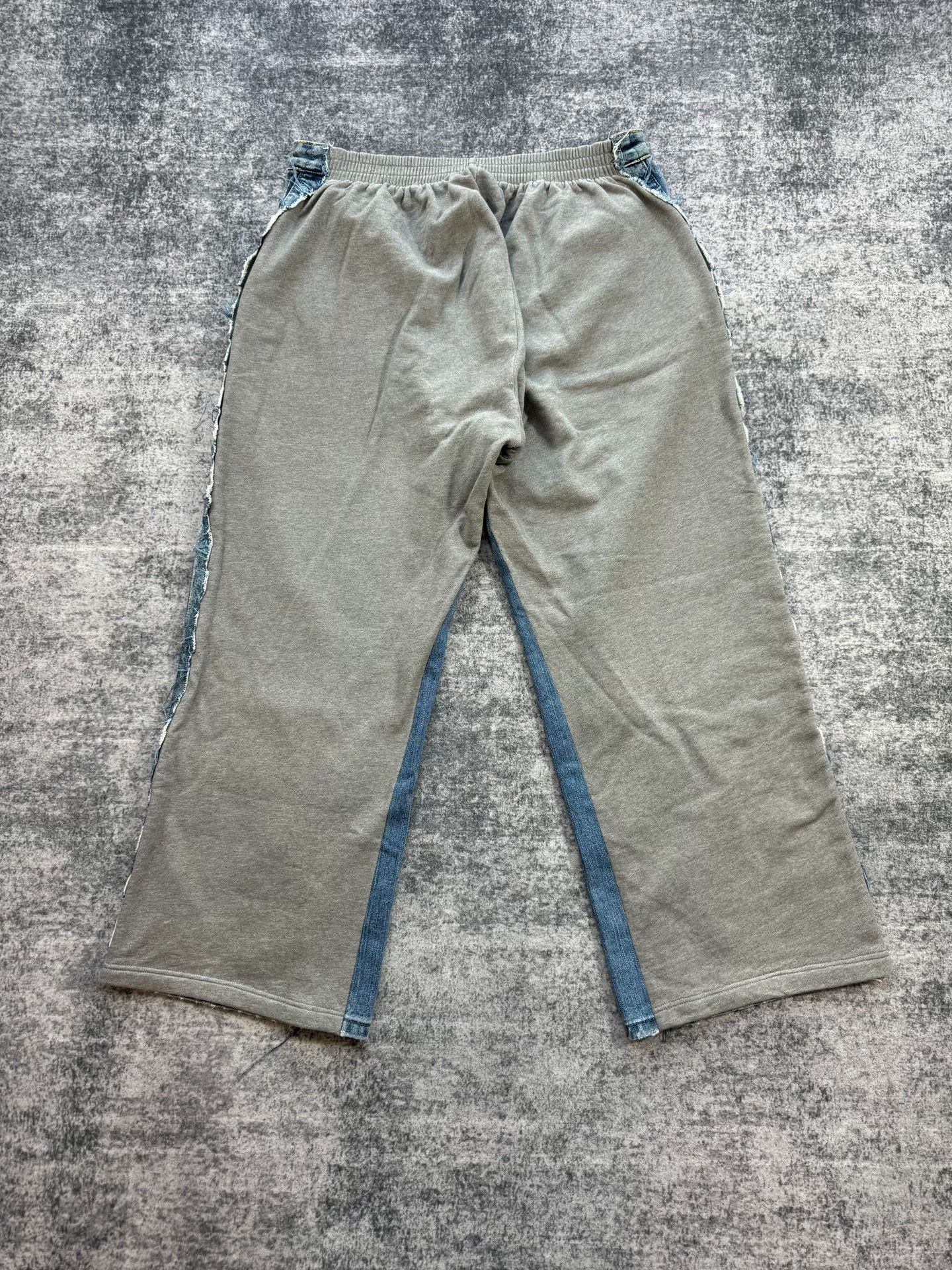 Balenciaga Balenciaga Denim Spliced Sweatpants Size US 26 / EU 42 - 2 Thumbnail