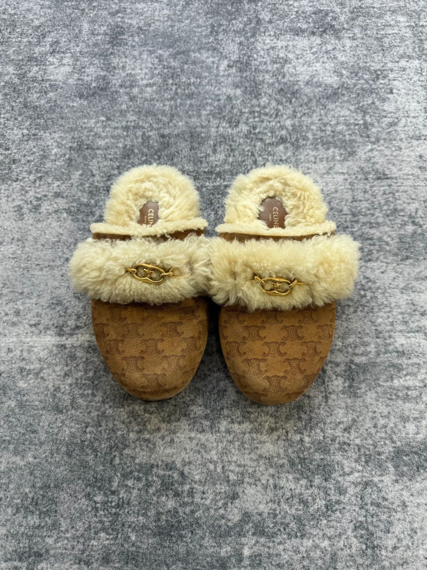 Celine Celine Triomphe Teddy Slippers Size US 6 / IT 36 - 2 Thumbnail