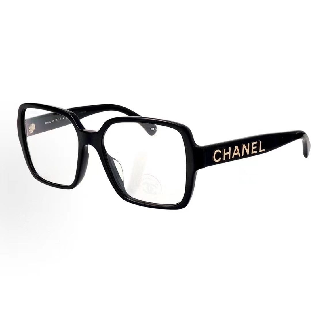 Chanel CHANEL Black Frame Gold Logo Glasses Size ONE SIZE - 5 Thumbnail