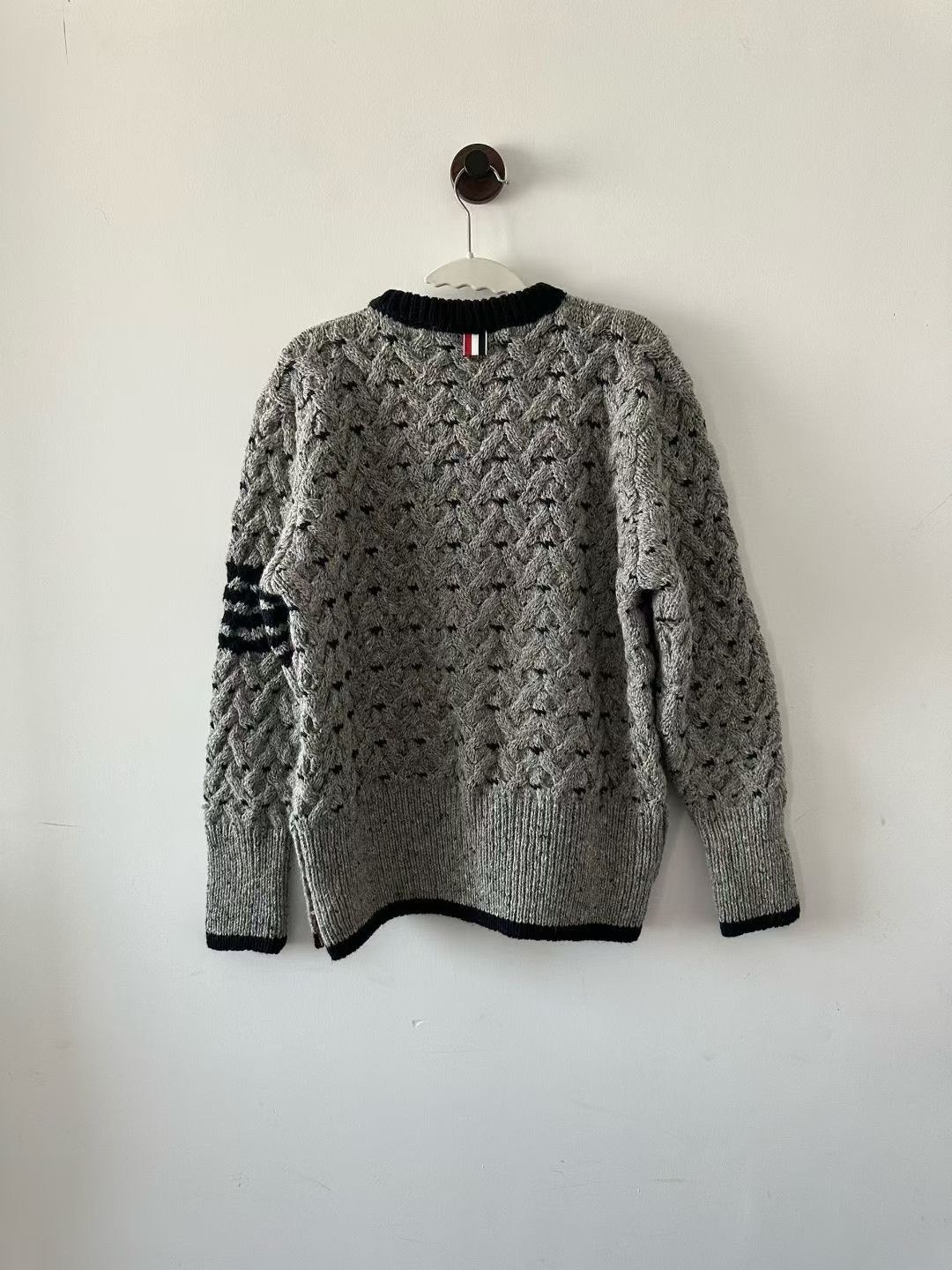 Thom Browne Thom Browne Gray Woven Wool Sweater Size US XL / EU 56 / 4 - 2 Thumbnail