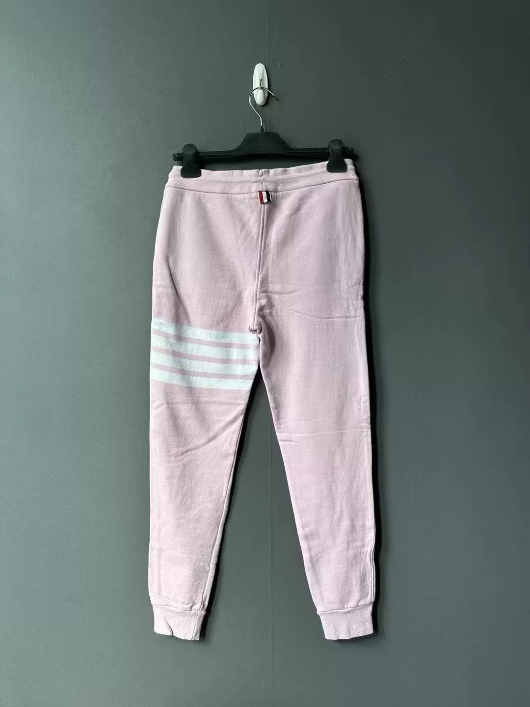 Thom Browne Thom Browne Pink Sweatpants Size US 28 / EU 44 - 2 Thumbnail