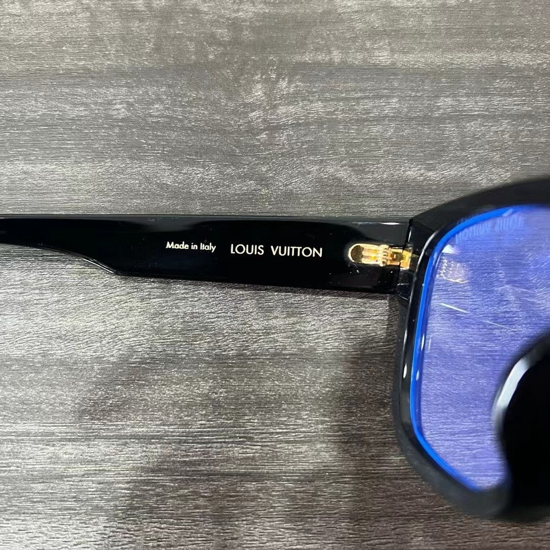 Louis Vuitton Louis Vuitton Side Logo Black Frame Glasses Size ONE SIZE - 5 Thumbnail