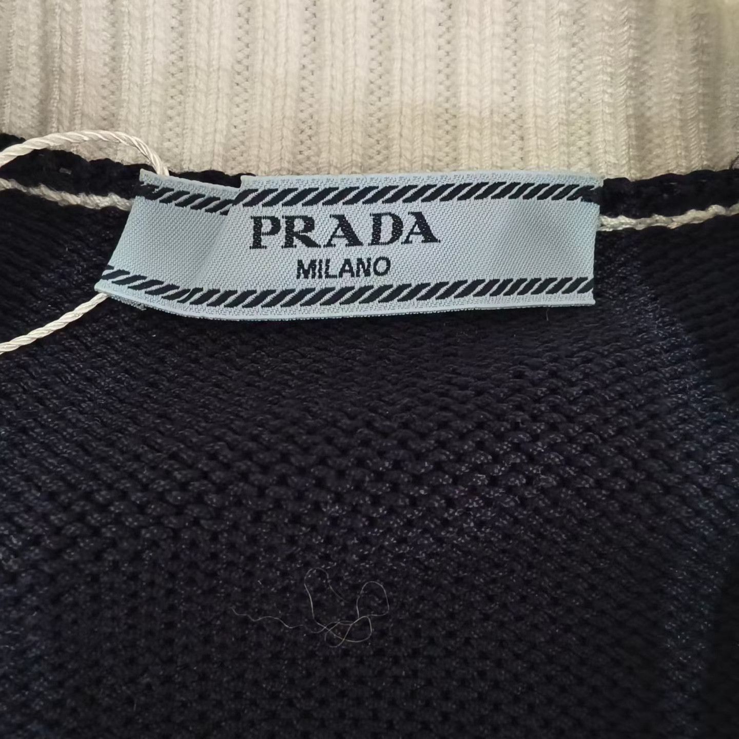 Prada Prada Logo Knit Cardigan Size S / US 4 / IT 40 - 3 Thumbnail