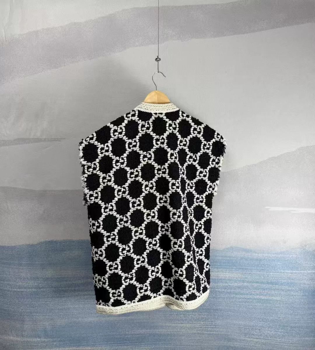 Gucci Gucci Black White Tweed All-over Print Vest Size S / US 4 / IT 40 - 2 Thumbnail