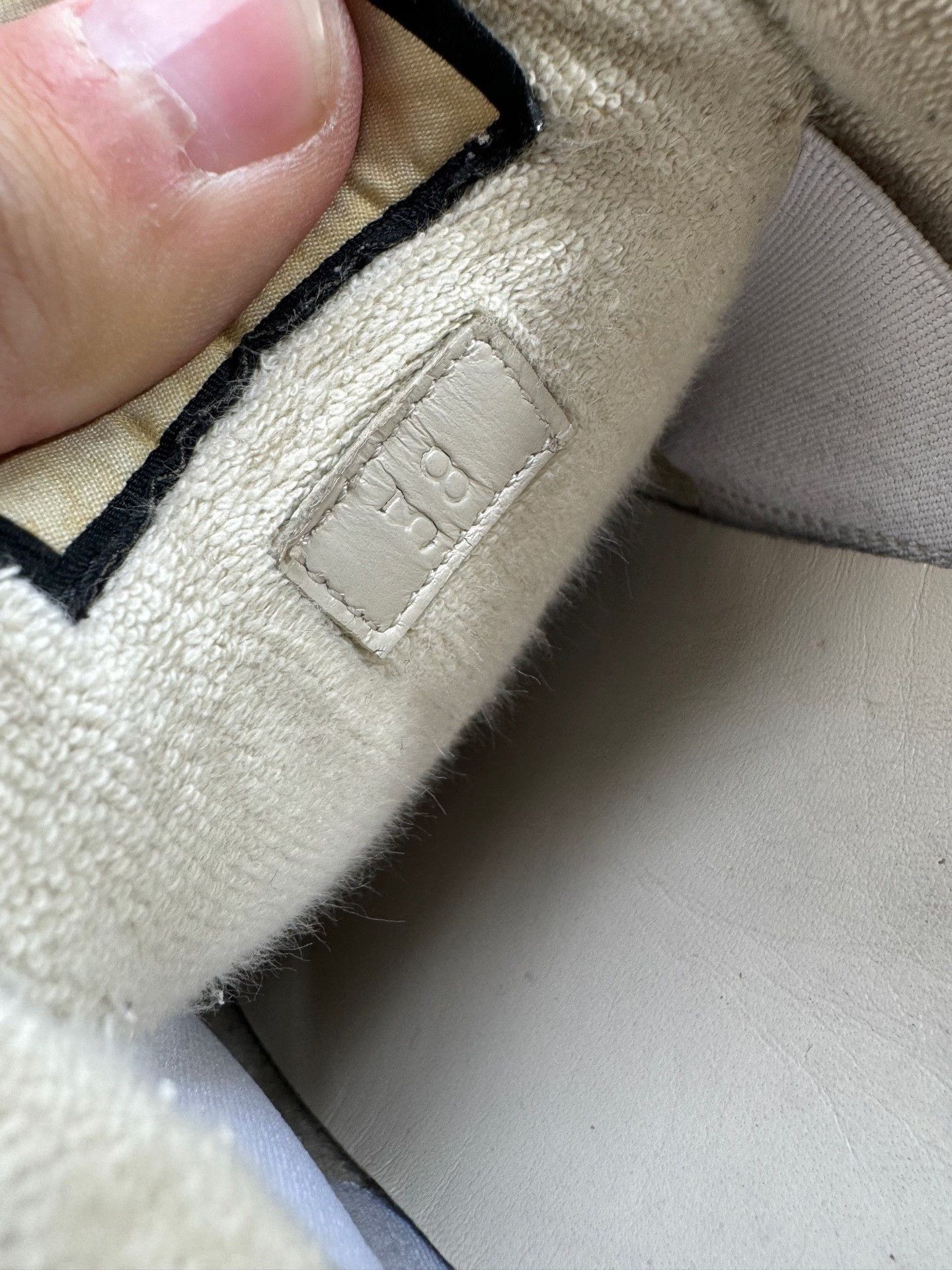 Gucci Gucci Pink Dirty Shoes Size US 7 / IT 37 - 7 Thumbnail